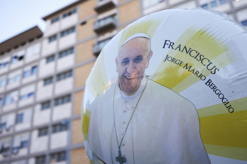 El papa Francisco vuelve a sufrir dos episodios de insuficiencia respiratoria aguda