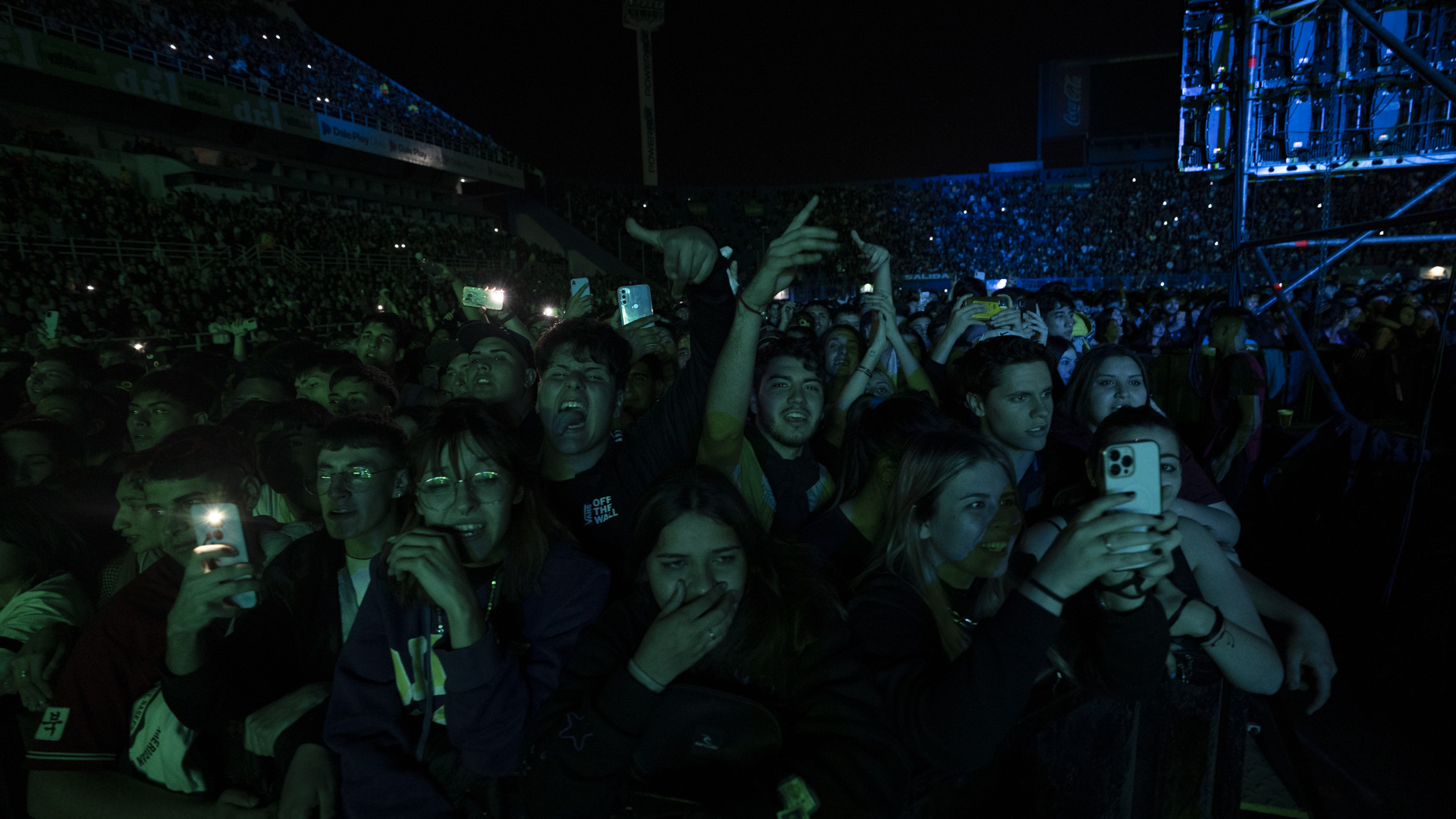 Según cifras oficiales, al primer show de Duki en Vélez asistieron 45 mil personas (Fotos: Lihueel Althabe)