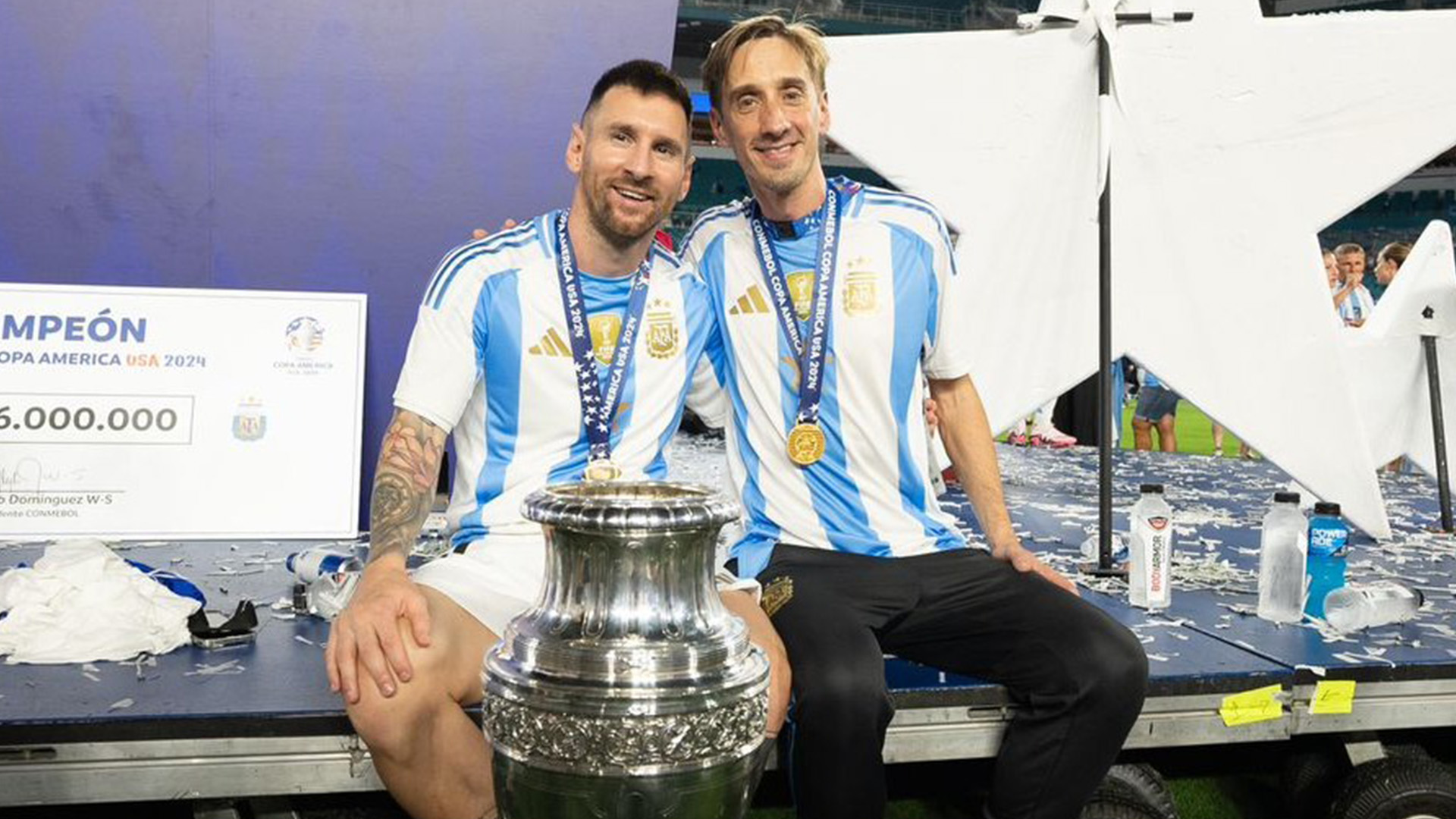 La emotiva carta dedicada a Lionel Messi de un integrante del cuerpo t&eacute;cnico de Argentina: 