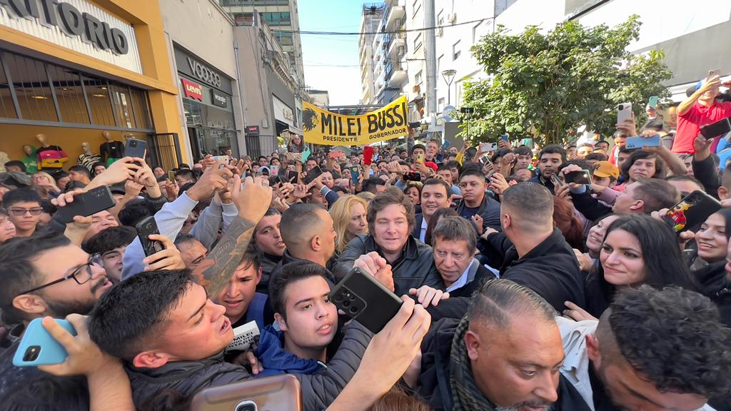Javier Milei en Tucumán acompañando a Bussi 