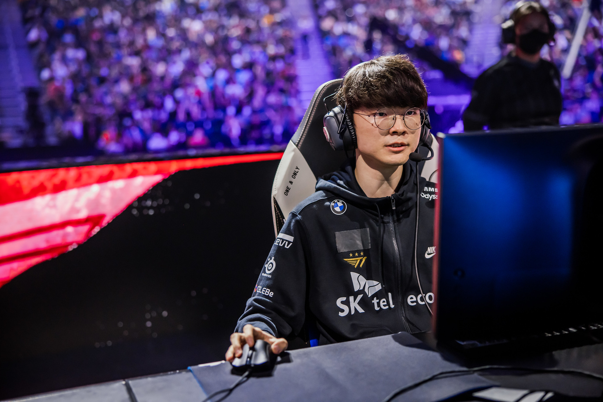 SAN FRANCISCO, CALIFORNIA - NOVEMBER 05: Lee "Faker" Sang-hyeok of T1 competes at the League of Legends World Championship Finals on November 5, 2022 in San Francisco, CA. (Photo by Colin Young-Wolff/Riot Games)