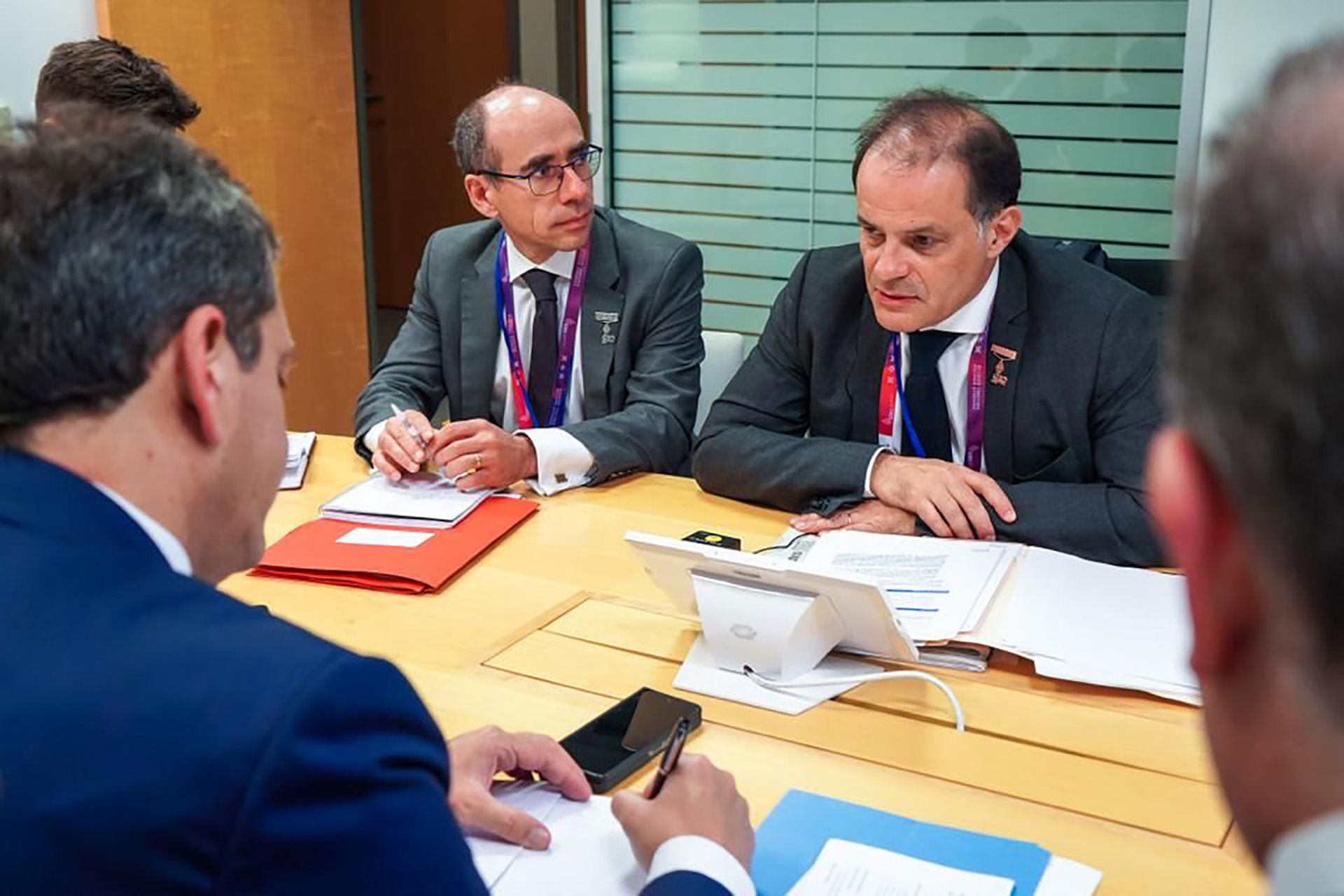 El presidente del Club de París y secretario del Tesoro de Francia, Emmanuel Moulin, durante su reunión con Sergio Massa en Washington, más temprano este mes