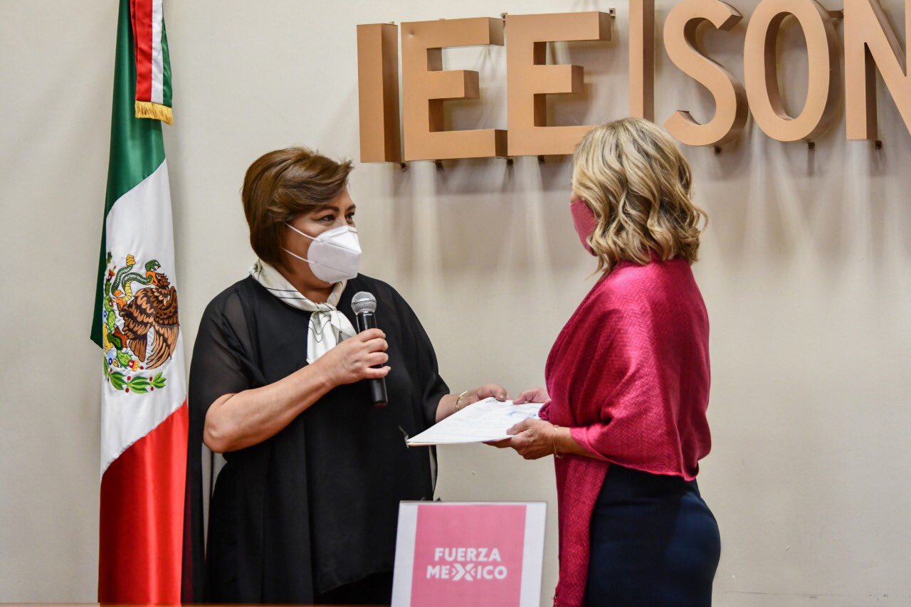 Rosario Robles buscará la gubernatura del estado de Sonora (Foto: Twitter(@FXMSonora)