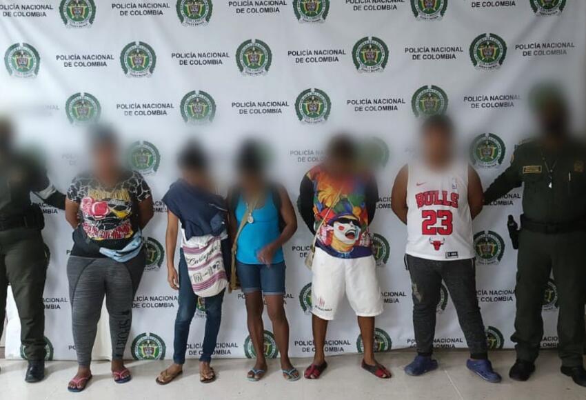 Cinco capturados en Cartagena  por usar niños para la mendicidad