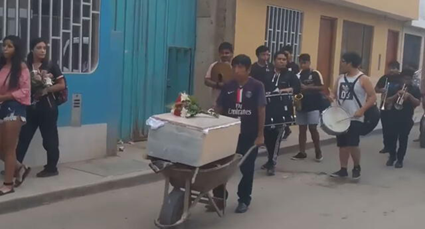 Lurín: the moving video of the farewell that some neighbors made to a  street dog - Infobae