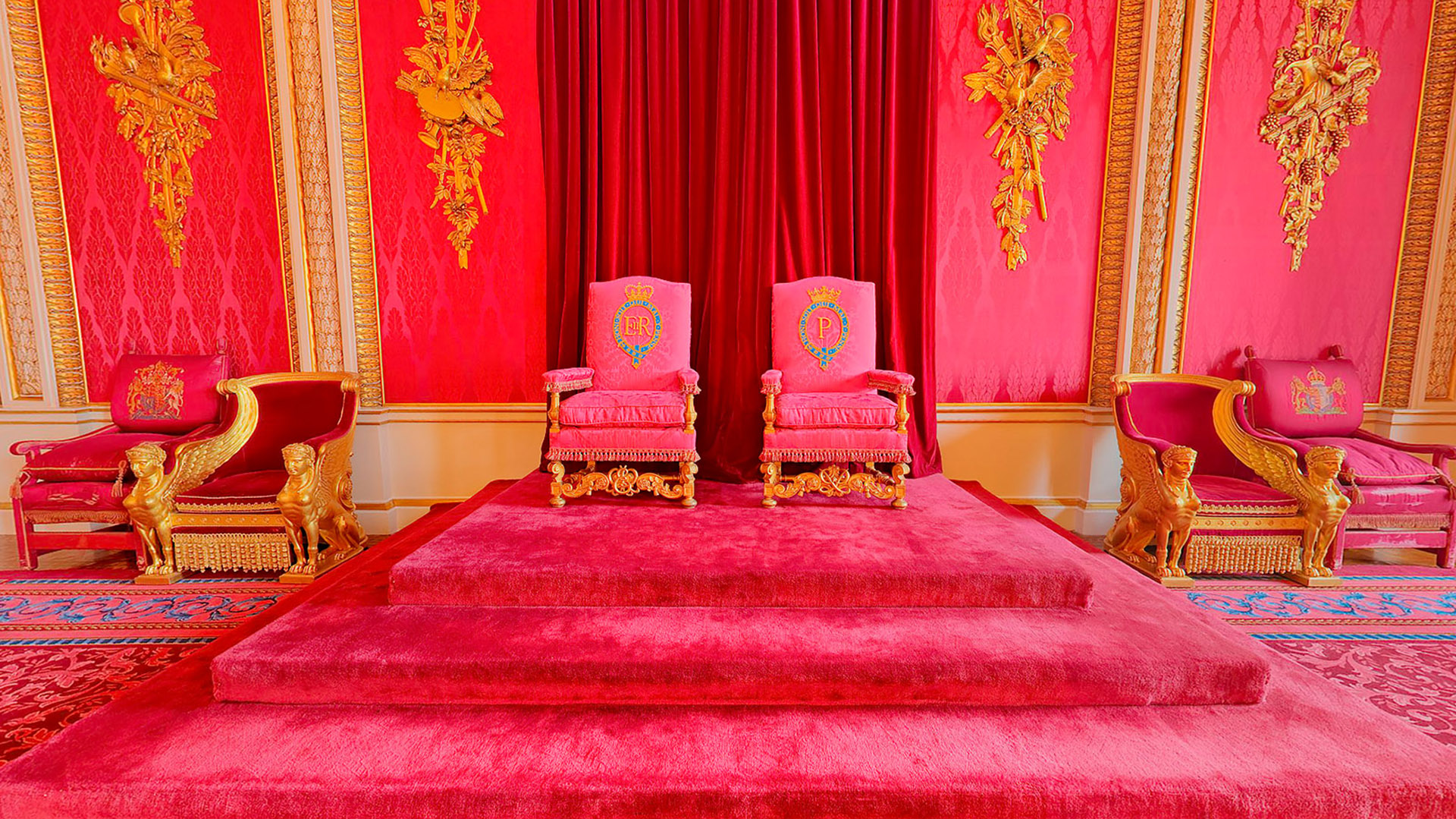 El trono del palacio real