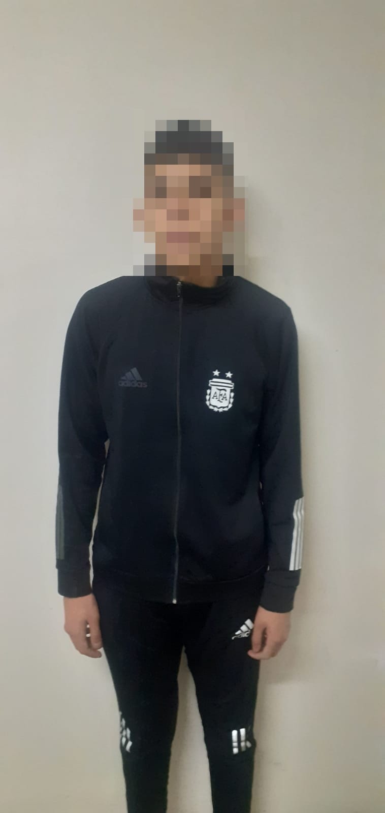 Adentro: G. tras ser arrestado en noviembre.