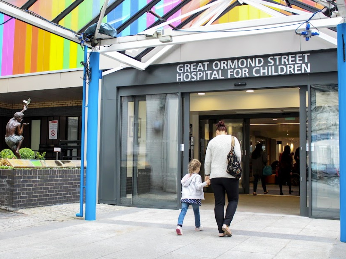 La cirugía de separación se llevó a cabo en el Great Ormond Street Hospital, de Londres