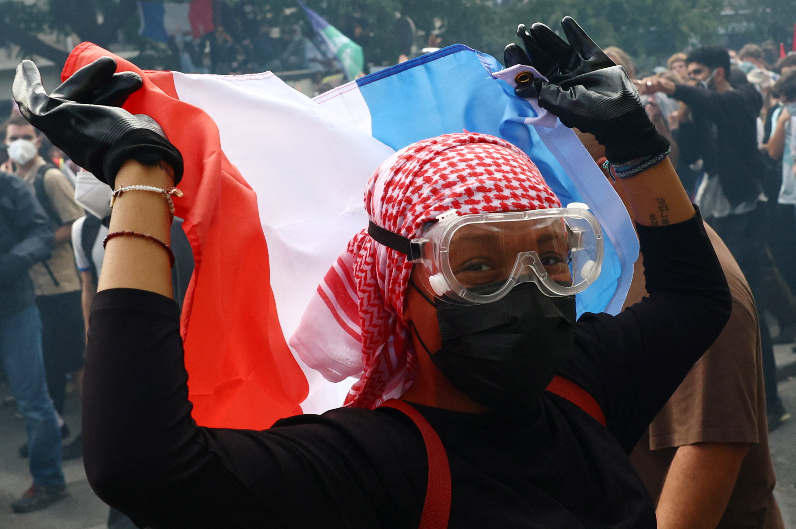 Trump habló sobre las protestas estudiantiles en Francia: "El Islam quiere apoderarse de un país que alguna vez fue grande"
