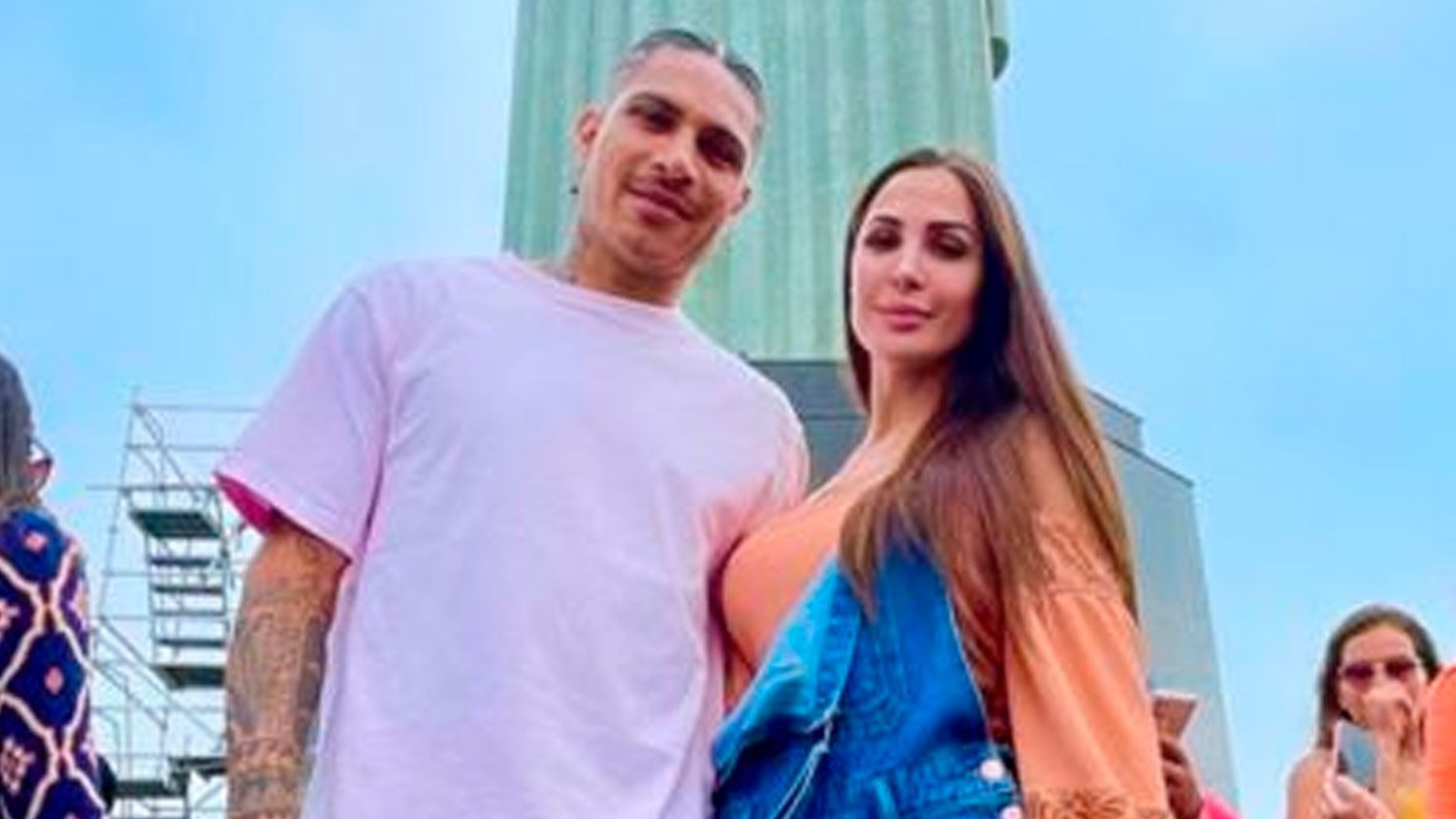 Ana Paula Consorte Novia De Paolo Guerrero Se Luce Junto A Su Bebé Recien Nacido Por Primera