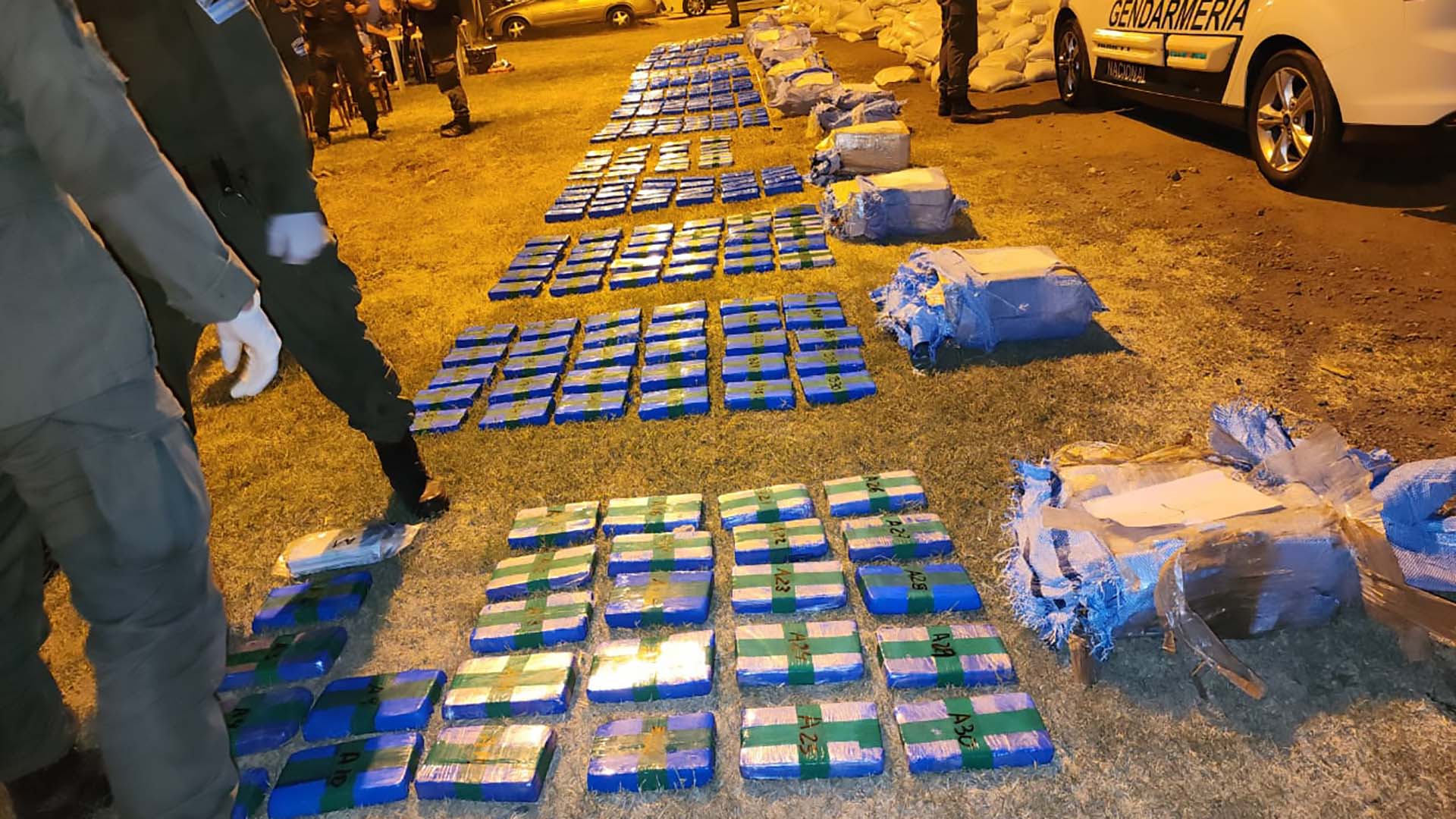 Rosario narco: Gendarmería encontró 426 kilos de cocaína en un cargamento de porotos