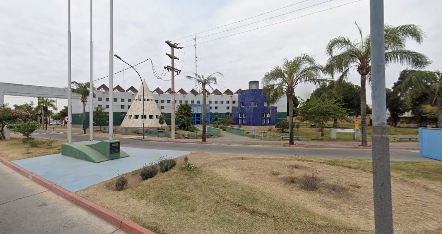Un alumno de 14 a&ntilde;os llev&oacute; un arma a su colegio y fue demorado en C&oacute;rdoba: investigan qu&eacute; fue lo que pas&oacute;