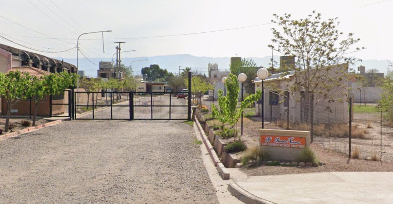 Tragedia en Mendoza: una abuela y su nieto murieron luego de caer en un pozo s&eacute;ptico en el patio de su casa