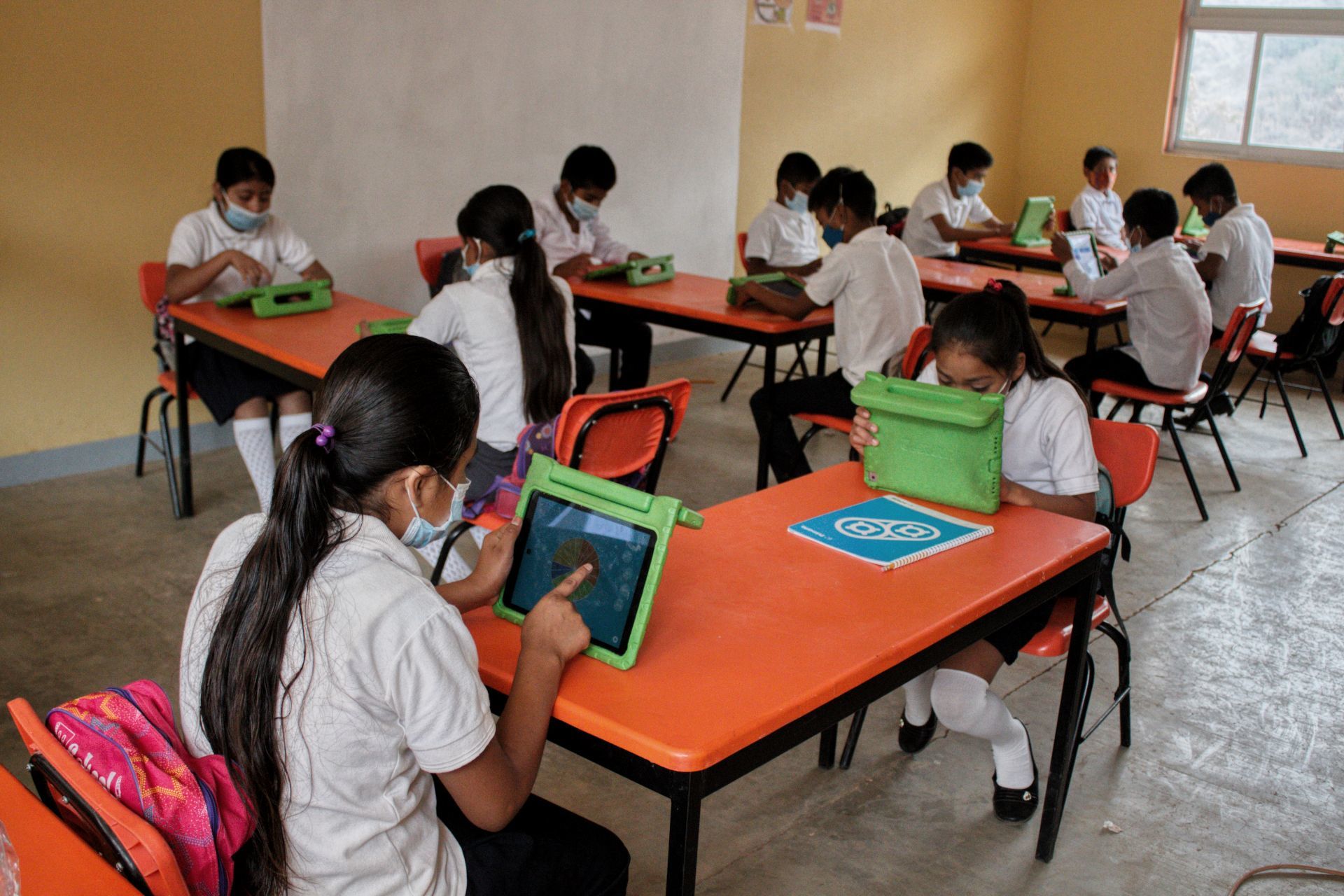 Una escuela primaria de la comunidad de Santiago Quiavijolo, en Oaxaca (Foto: Cuartoscuro)