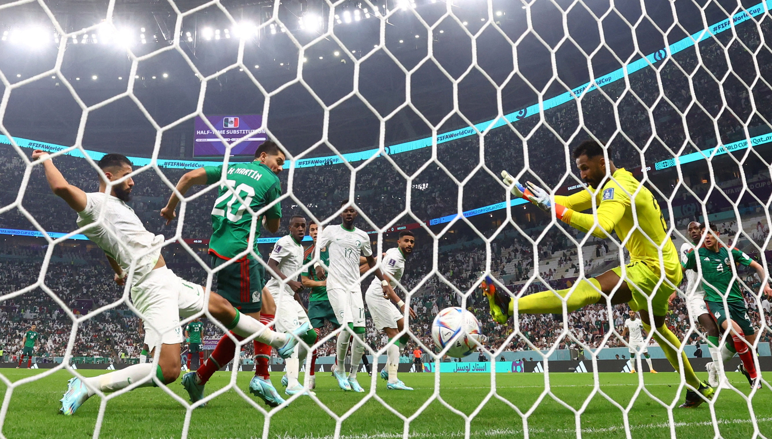 A pesar de la victoria sobre Arabia, México no pudo clasificar a octavos de final en Qatar 2022 (REUTERS/Matthew Childs)