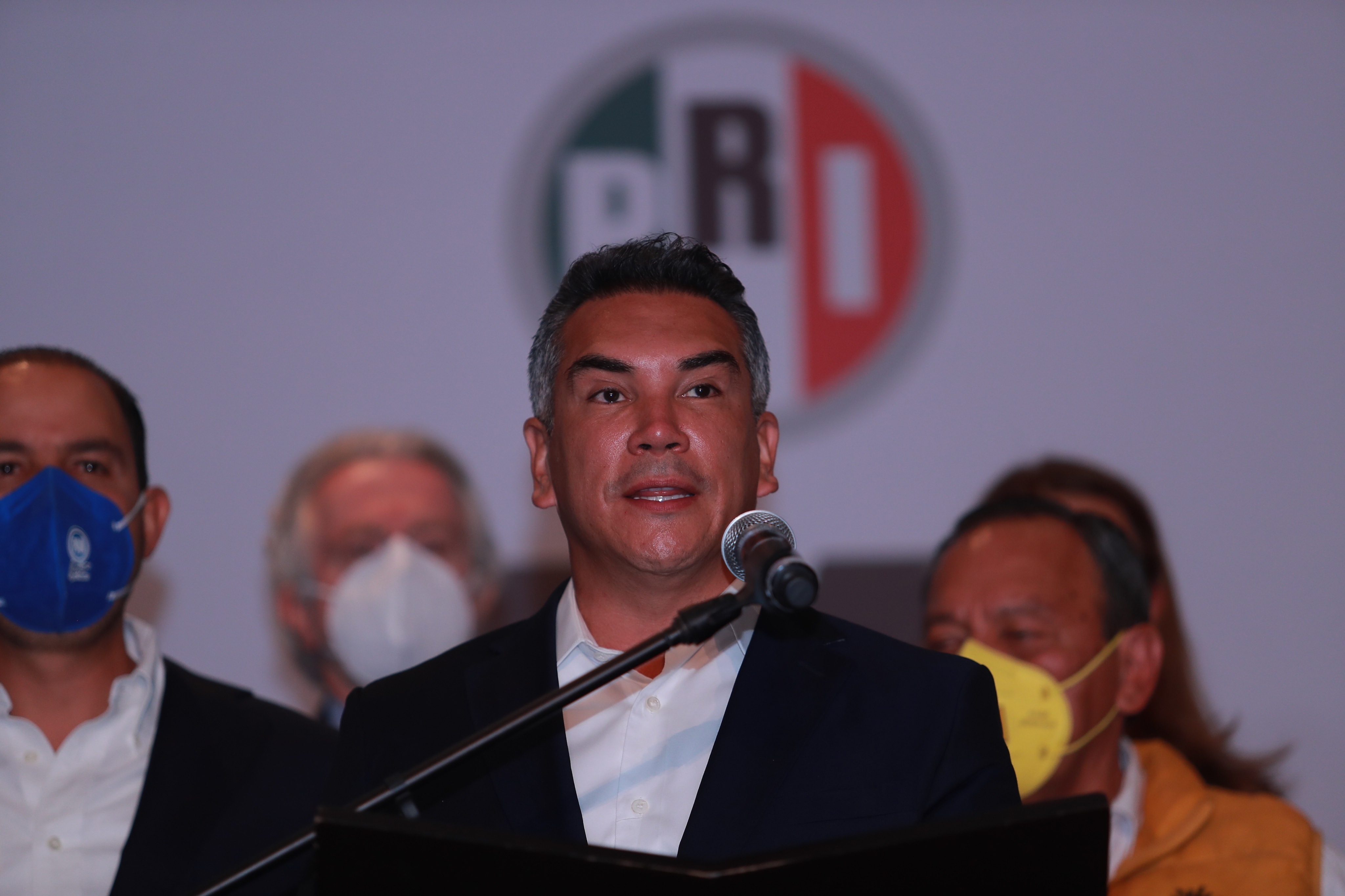 La aprobación de esta reforma ocurrió a un día de que el PRI, PAN y PRD votaran contra la Reforma Eléctrica (Foto: EFE / Carlos Ramírez)