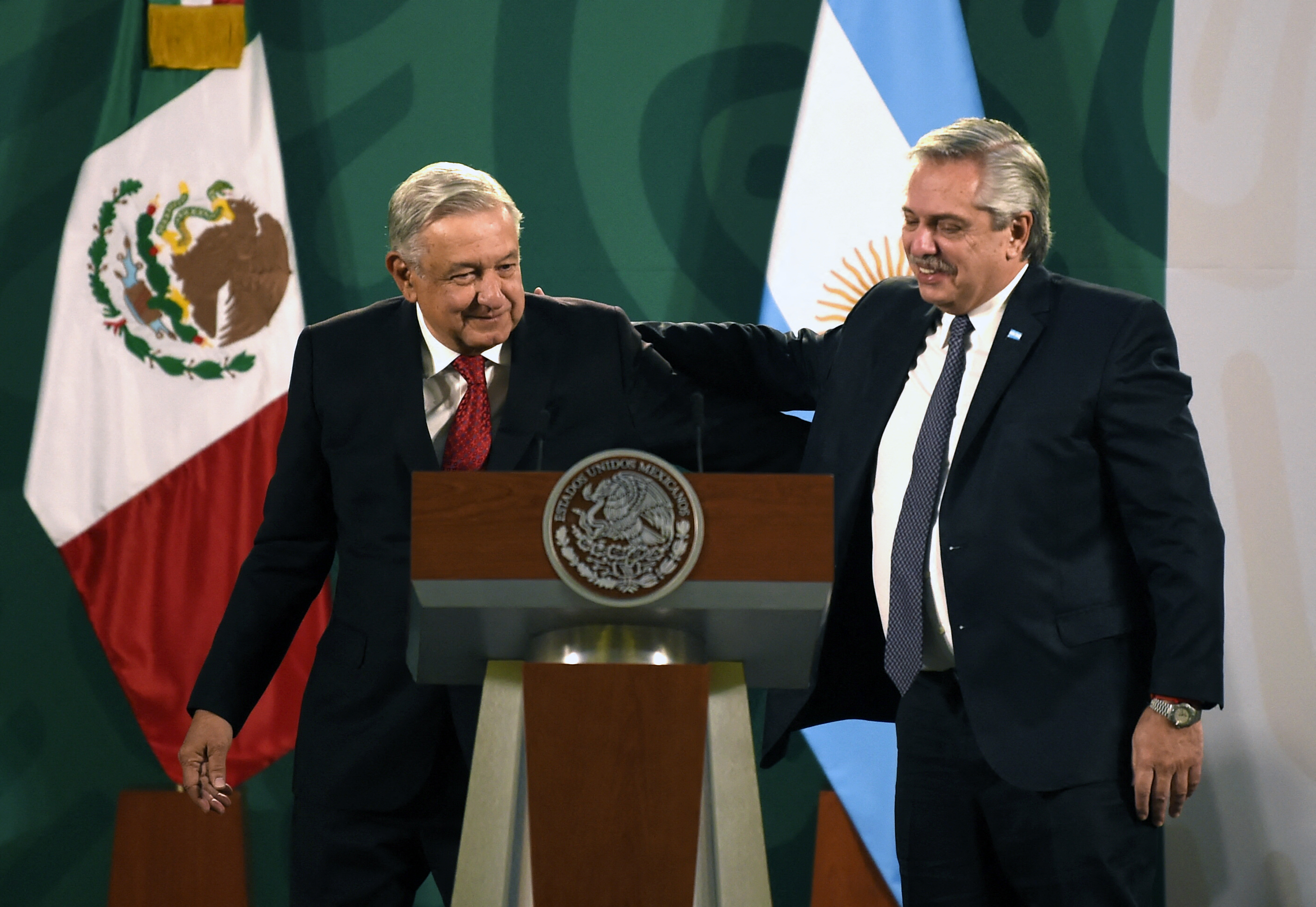Los gobierno de AMLO (México) y Alberto Fernández (Argentina) evitaron condenar las violaciones a los derechos humanos en Nicaragua (Alfredo ESTRELLA / AFP)