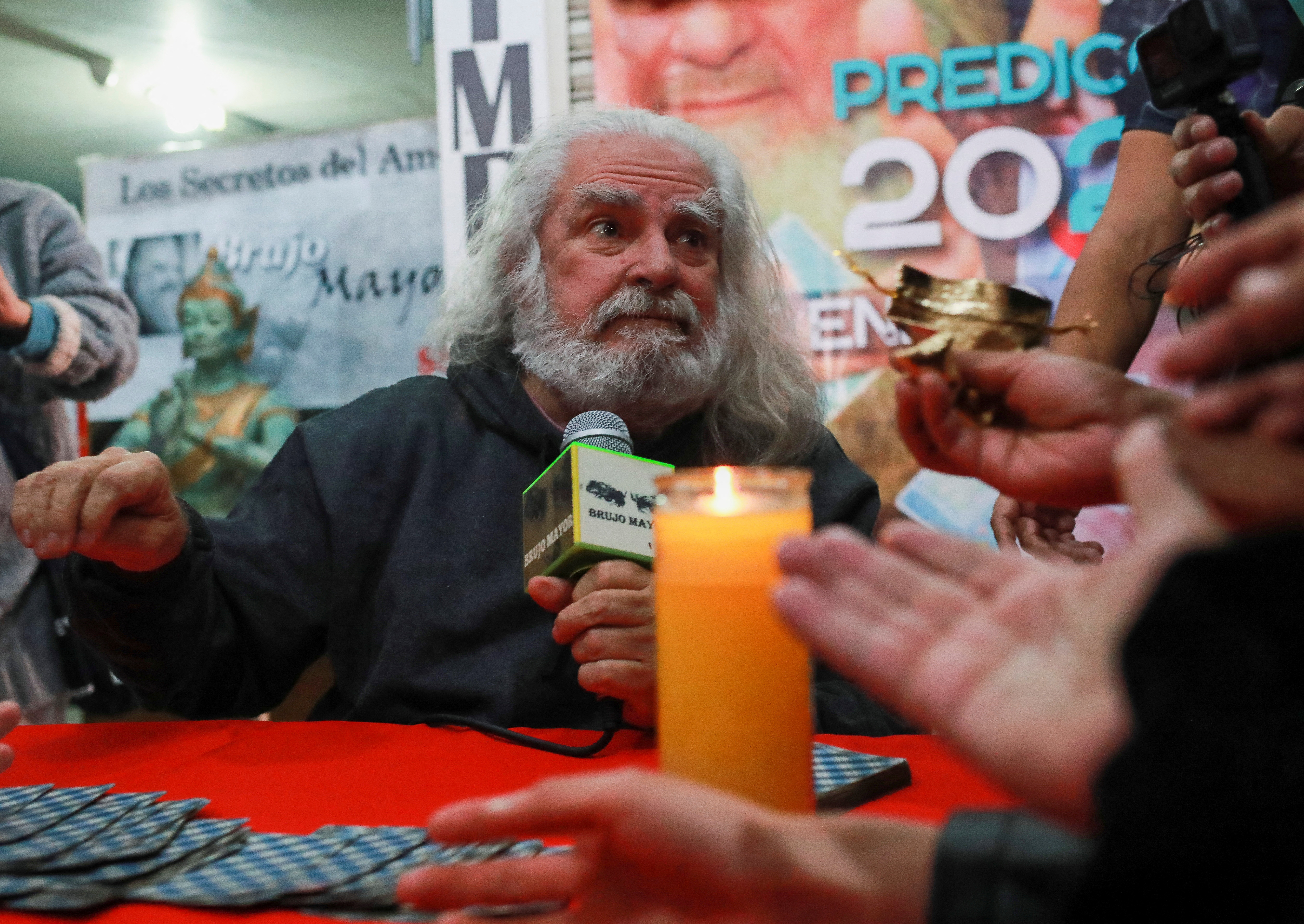 Antonio Vazquez Alba "Brujo Mayor" se caracterizaba por sus predicciones (REUTERS/Henry Romero)