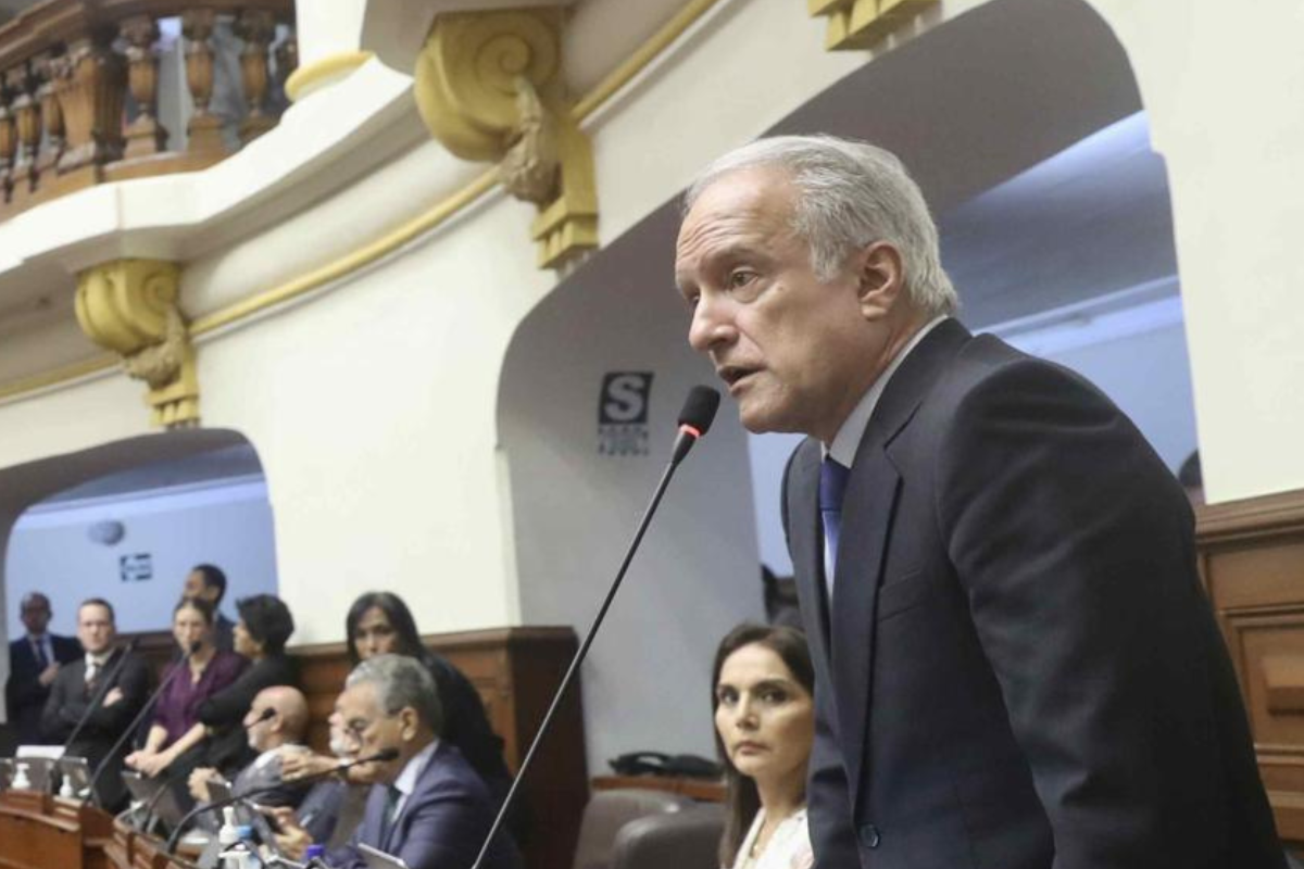 Hernando Guerra García se pronuncia por adelanto de elecciones para octubre
