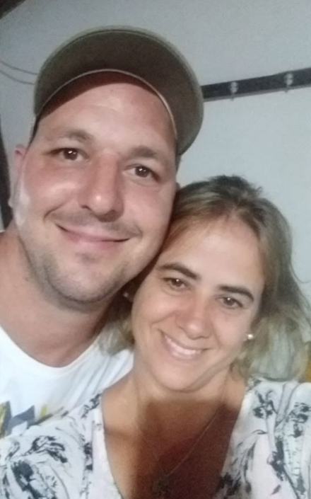 Qui&eacute;nes eran los padres que murieron por la ca&iacute;da de un &aacute;rbol cuando iban a la fiesta de 15 de su hija