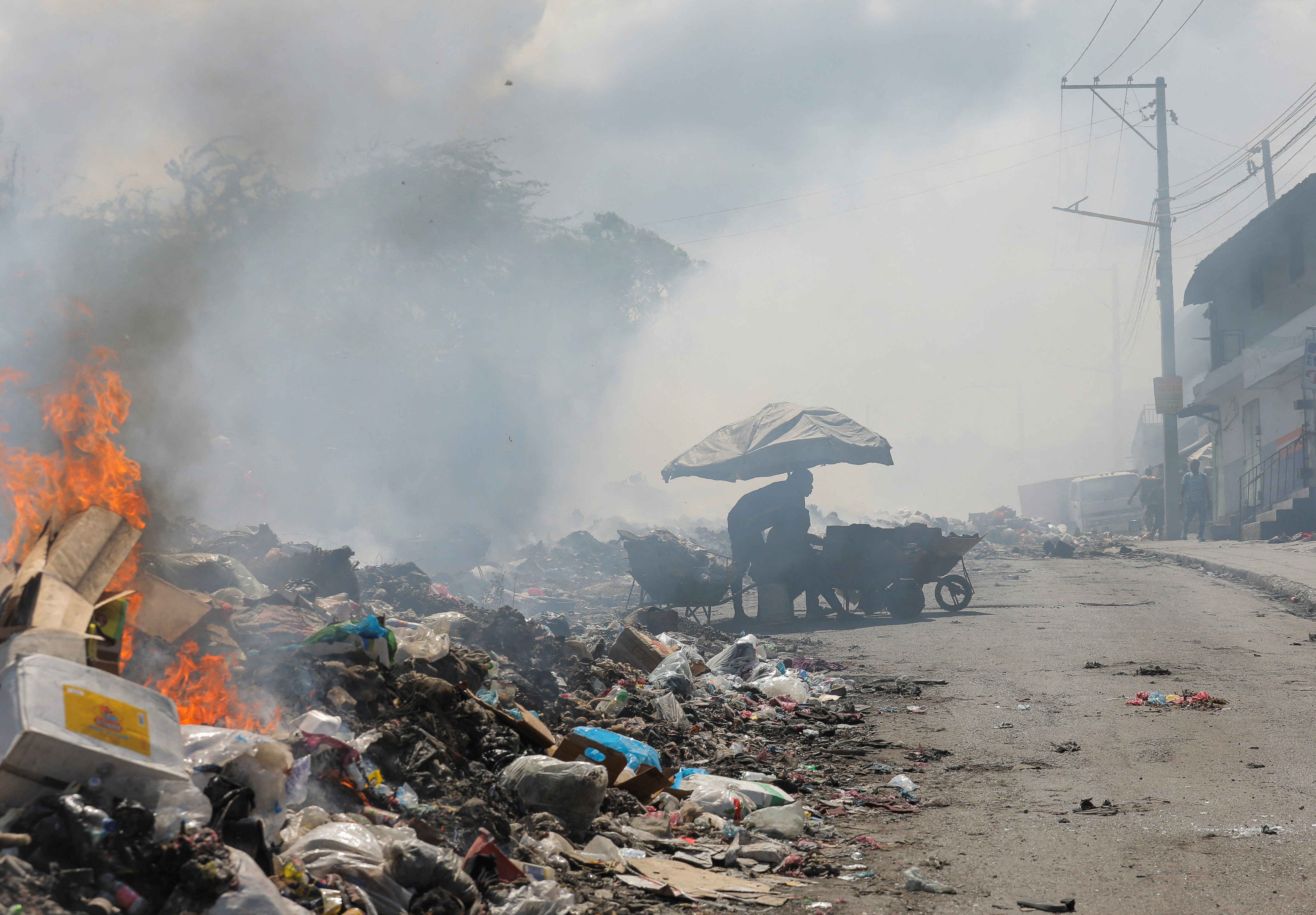 Cada vez son más los hechos de disturbios y violencia en Haití, en medio de la grave crisis social y económica que atraviesa el país (REUTERS/Ralph Tedy Erol)