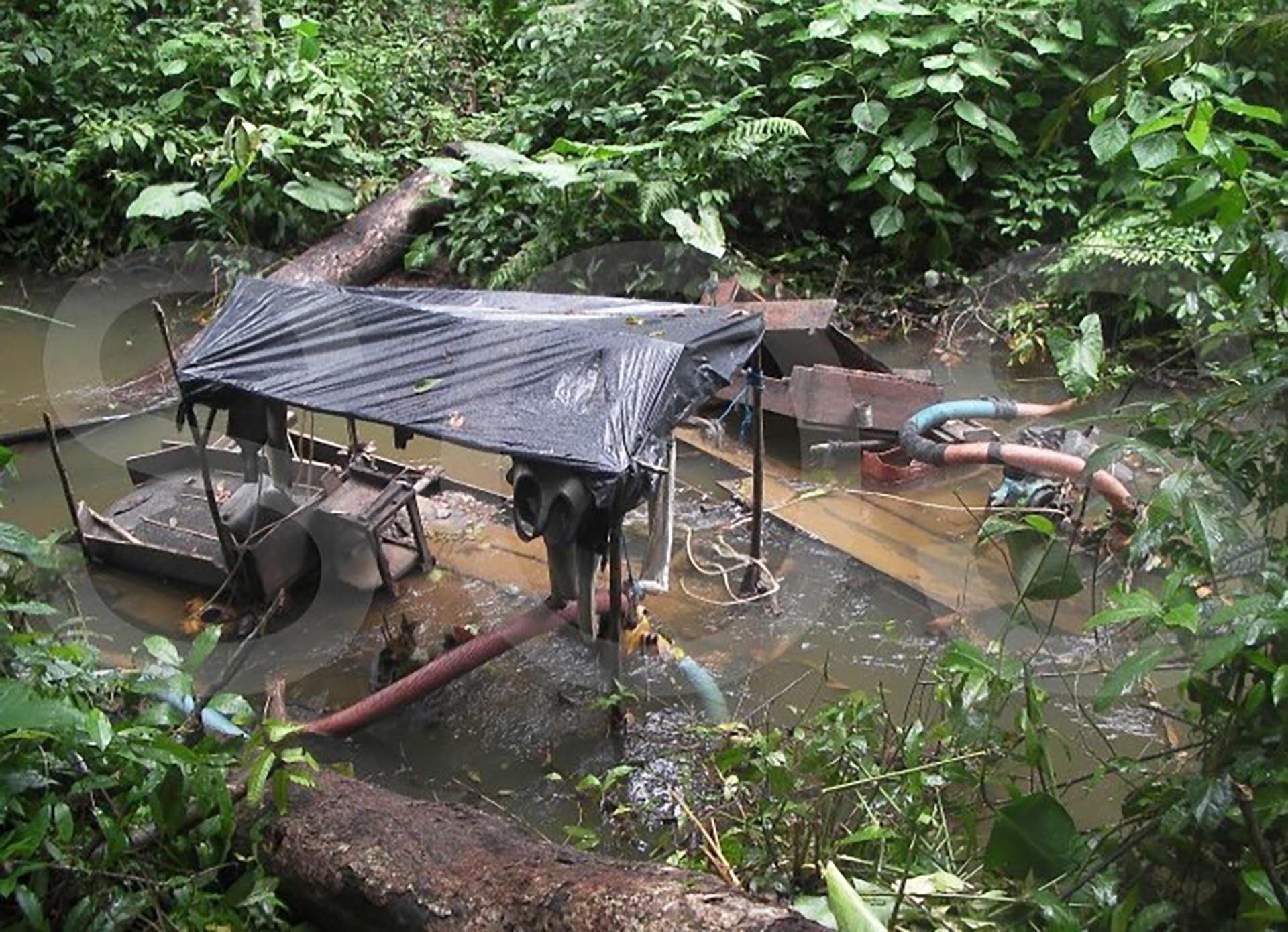Explotación minera en Amazonas (Cortesía SOS Orinoco)