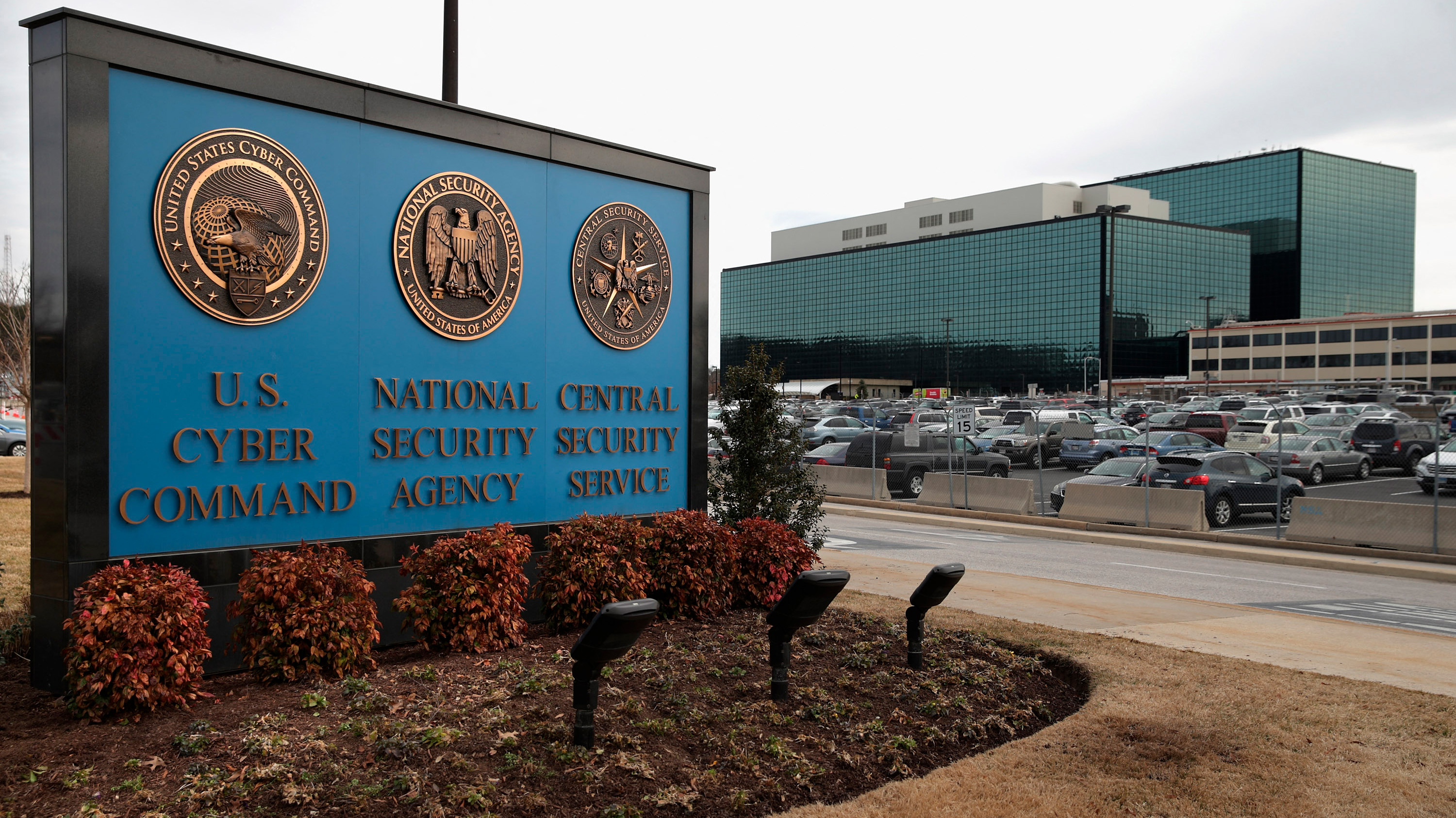El Pentágono y las distintas agencias federales de EE. UU. elaboraron una estrategia para proteger sus infraestructuras críticas y unificar un curso de acción común con sus socios de la OTAN (AFP)