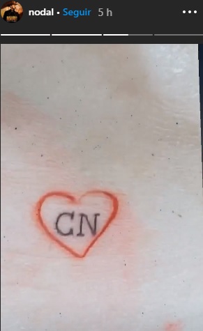 Ese corazón, Belinda lo tenía destinado para tatuarse las iniciales del amor de su vida (Foto: captura de pantalla/Instagram)