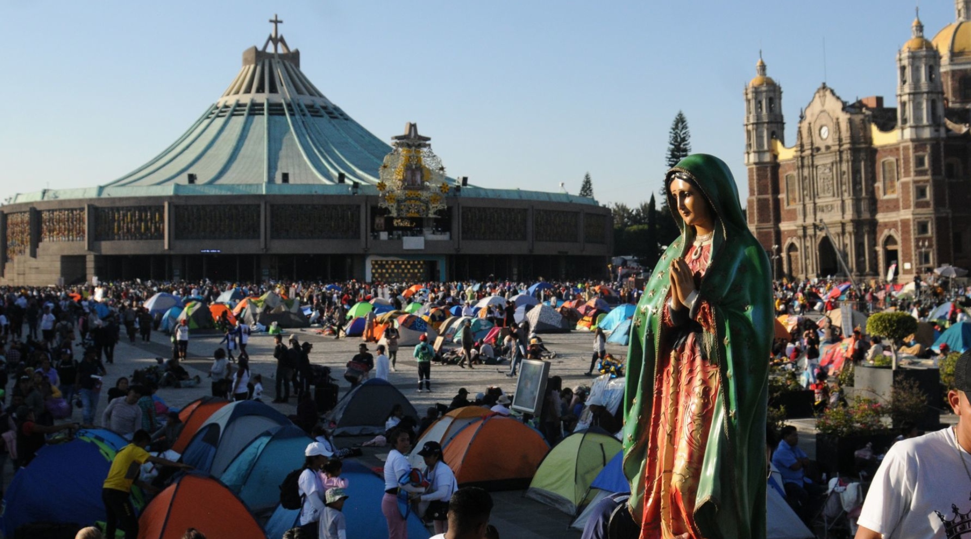 Millones de peregrinos celebran a la Virgen de Guadalupe en la Basílica