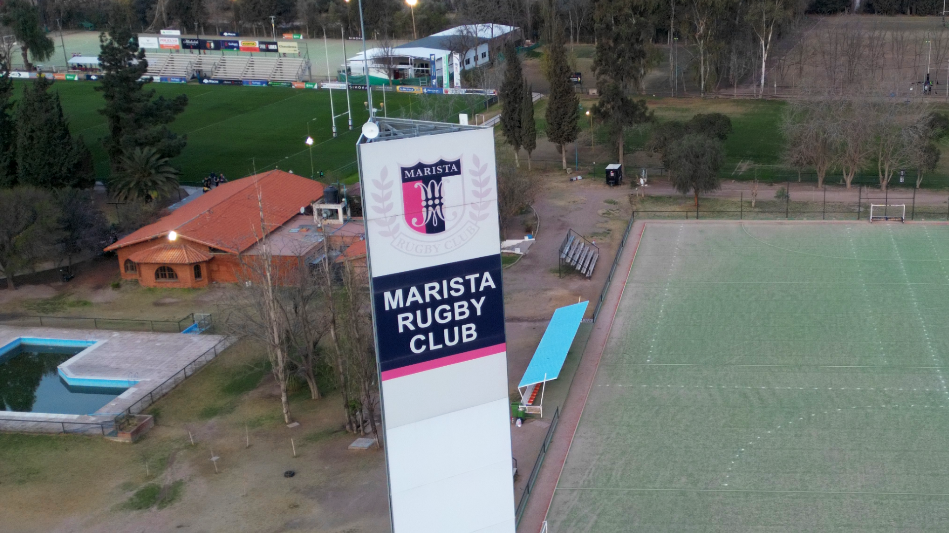 Un nene de 5 años murió ahogado en la pileta de un club de rugby de Mendoza e investigan las causas