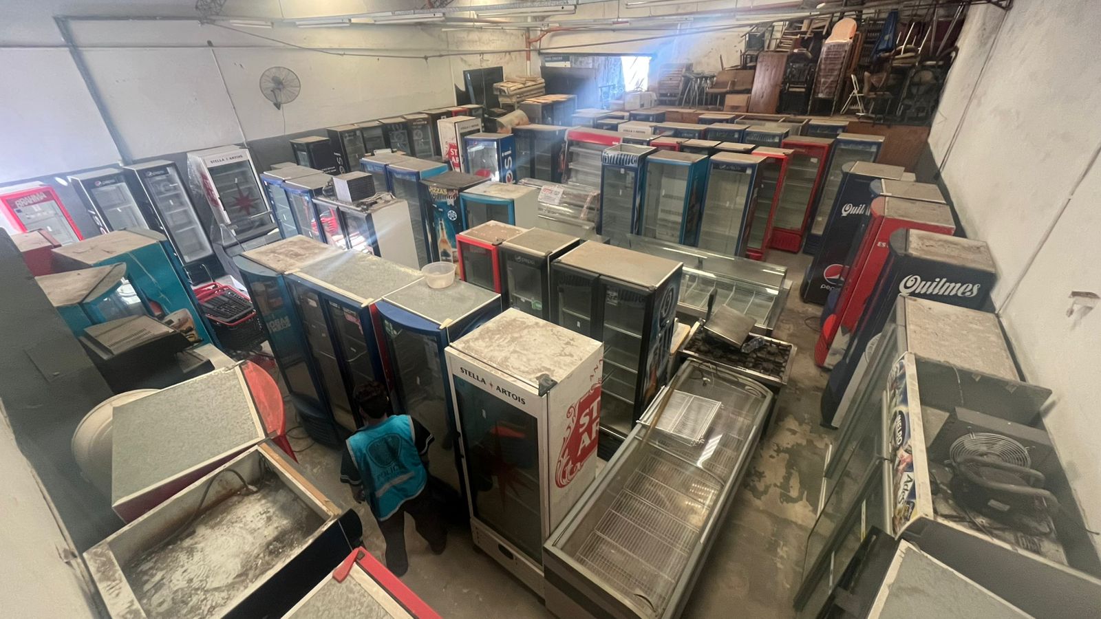 Robaban heladeras de una famosa empresa cervecera y las vendían en redes sociales: recuperaron más de 50