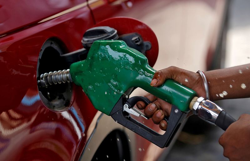 Precio de la gasolina en Colombia tendría otros 18 meses de ajustes