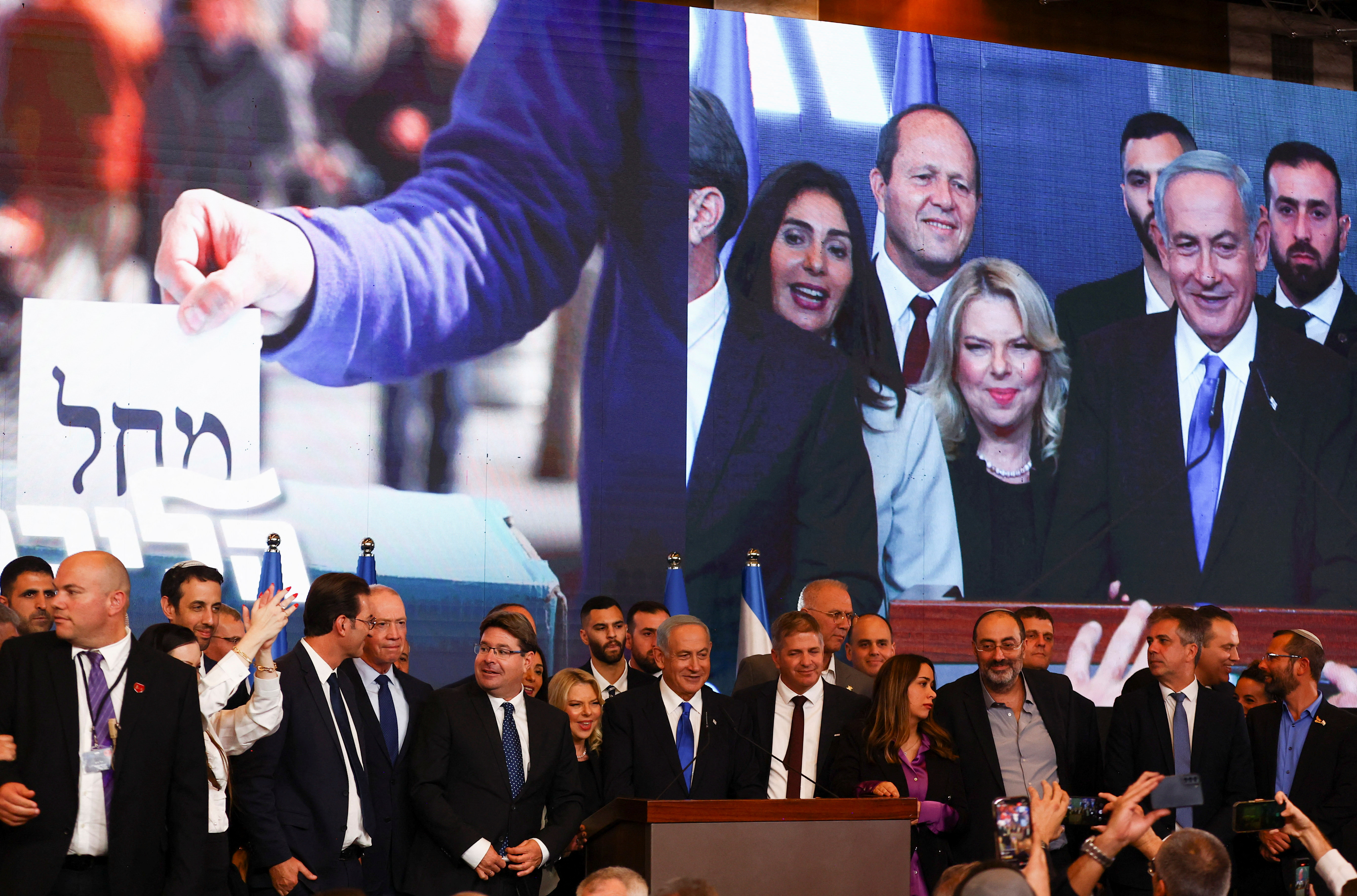 Benjamin Netanyahu y su partido (REUTERS/Ronen Zvulun)