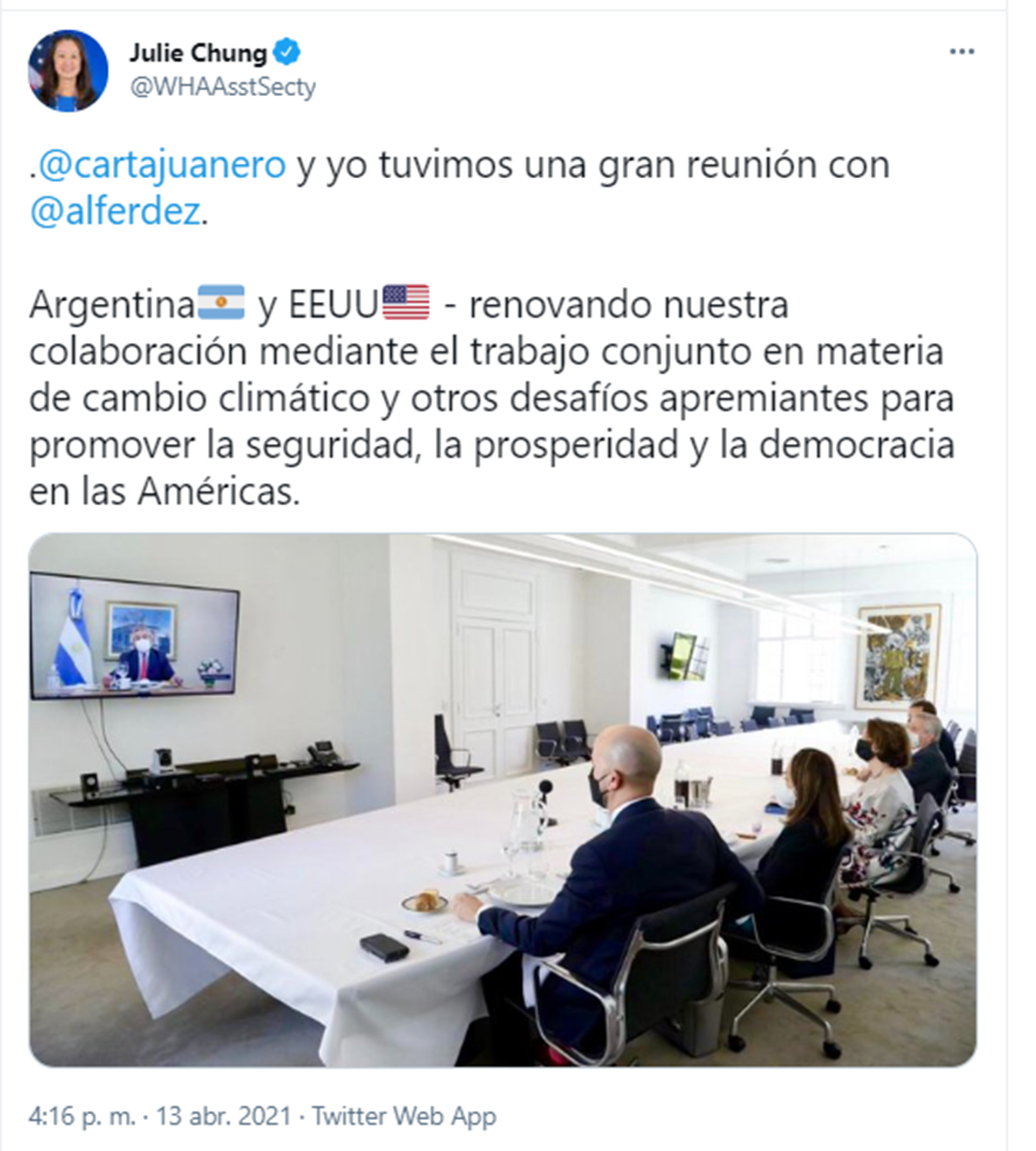 Tuit escrito por la subsecretaria del Departamento de Estado, Julie Chung, en su cuenta oficial de Twitter, tras el almuerzo con Alberto Fernández en Olivos 