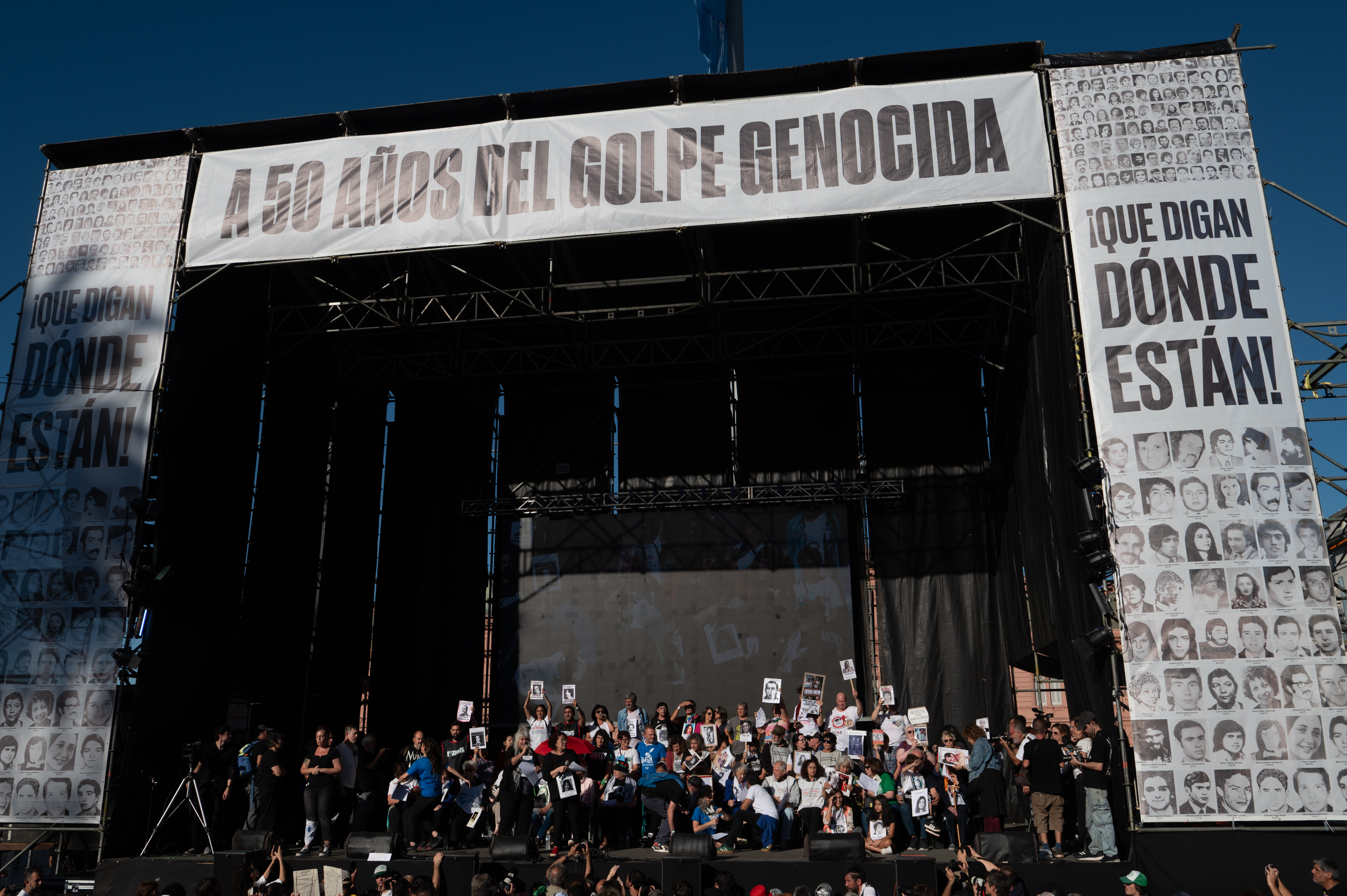 Hijos de víctimas y represores: el libro que expone las marcas familiares de los años 70