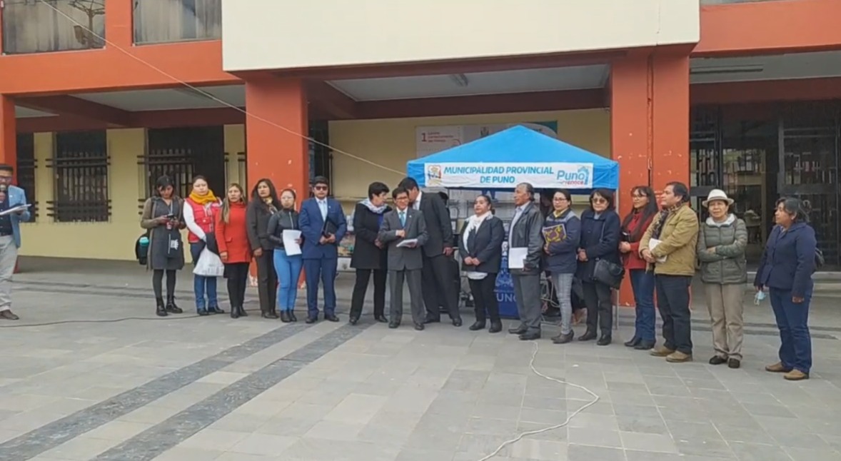 Autoridades en Puno se reúnen y exigen que caso de enfermera víctima de abuso sexual no quede impune