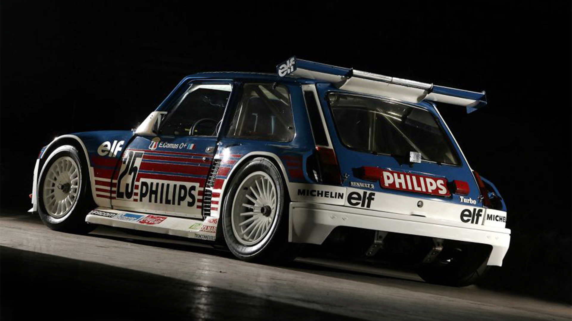 In The Mid-1980S, The Renault 5 Turbo Competed In The Silhouettes Category, The French Superturismo, And Had To Use A Larger Rear Spoiler To Match The Larger Models.