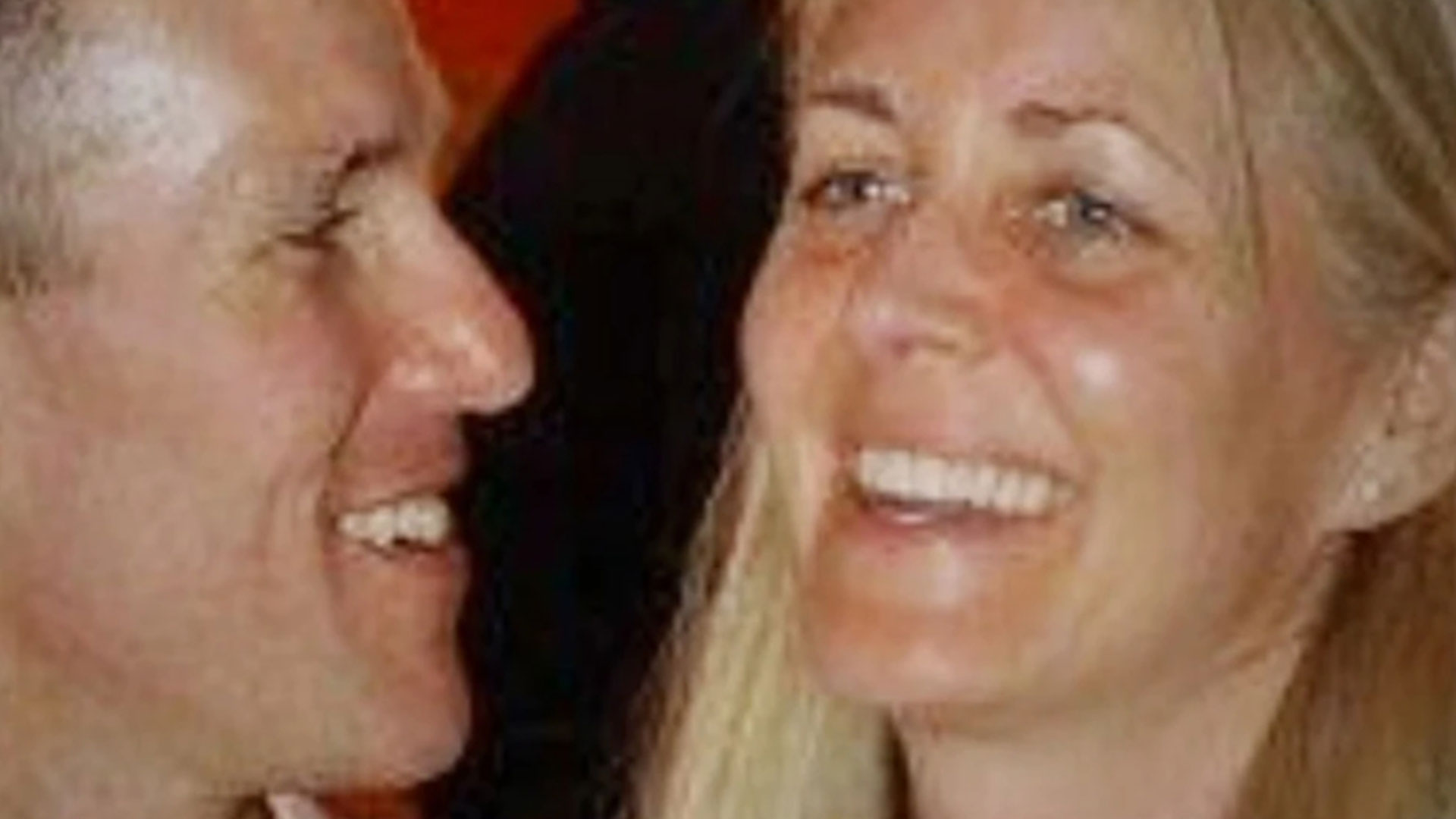 Ante la imposibilidad de hablar con Gretchen Anthony, el miércoles 25 de marzo, una amiga llamó al 911 diciendo que había recibido mensajes extraños de ella que sostenían que estaba internada