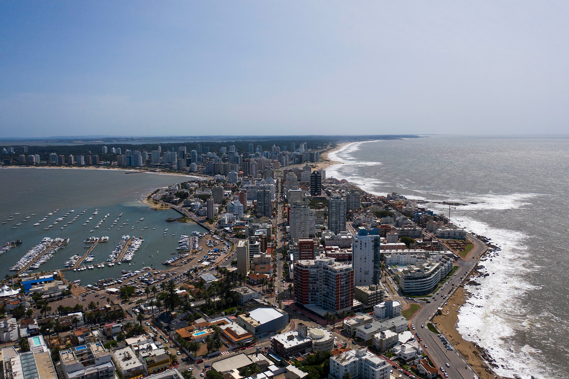 Punta del Este, uno de los destinos más elegidos por los argentinos (Pablo La Rosa)