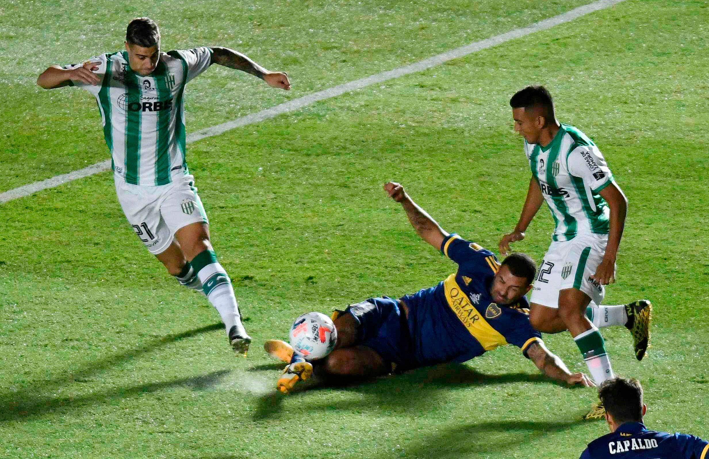 Cardona y Payero dejan la piel en San Juan