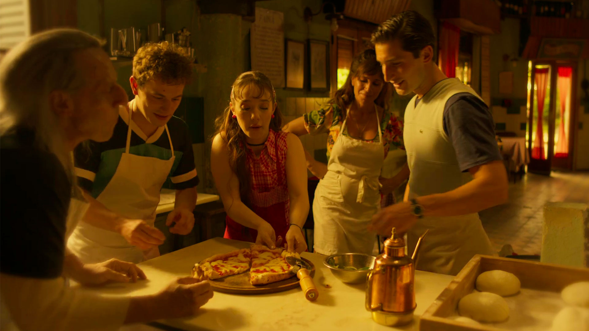 Un fotograma de "Más respeto que soy tu madre" (captura del tráiler de la película)
