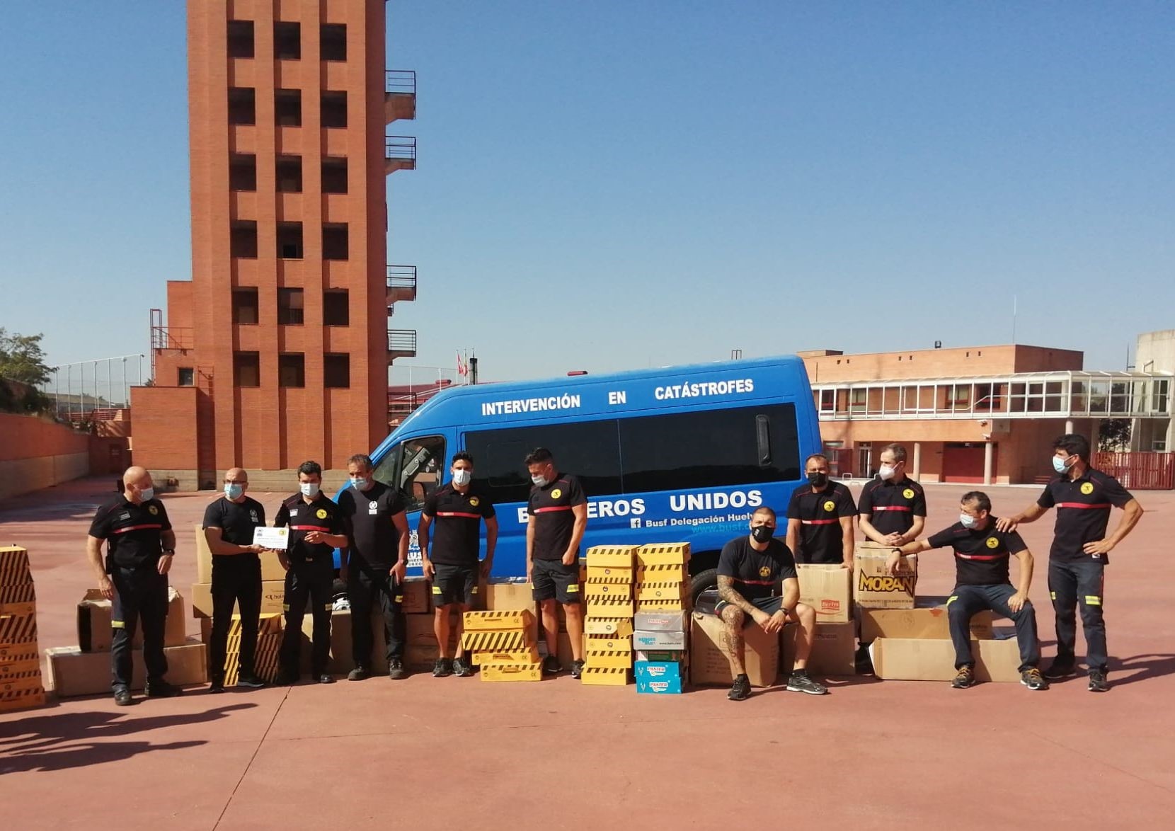28-08-2021 Donación de material de los Bomberos de Salamanca..
El Servicio de Prevención, Extinción de Incendios y Salvamento del Ayuntamiento de Salamanca ha realizado una donación de diverso material a la ONG Bomberos Unidos Sin Fronteras (BUSF), con sede en Huelva, que irá destinado a varios parques de bomberos de Ecuador y Guatemala.
POLITICA
AYUNTAMIENTO DE SALAMANCA