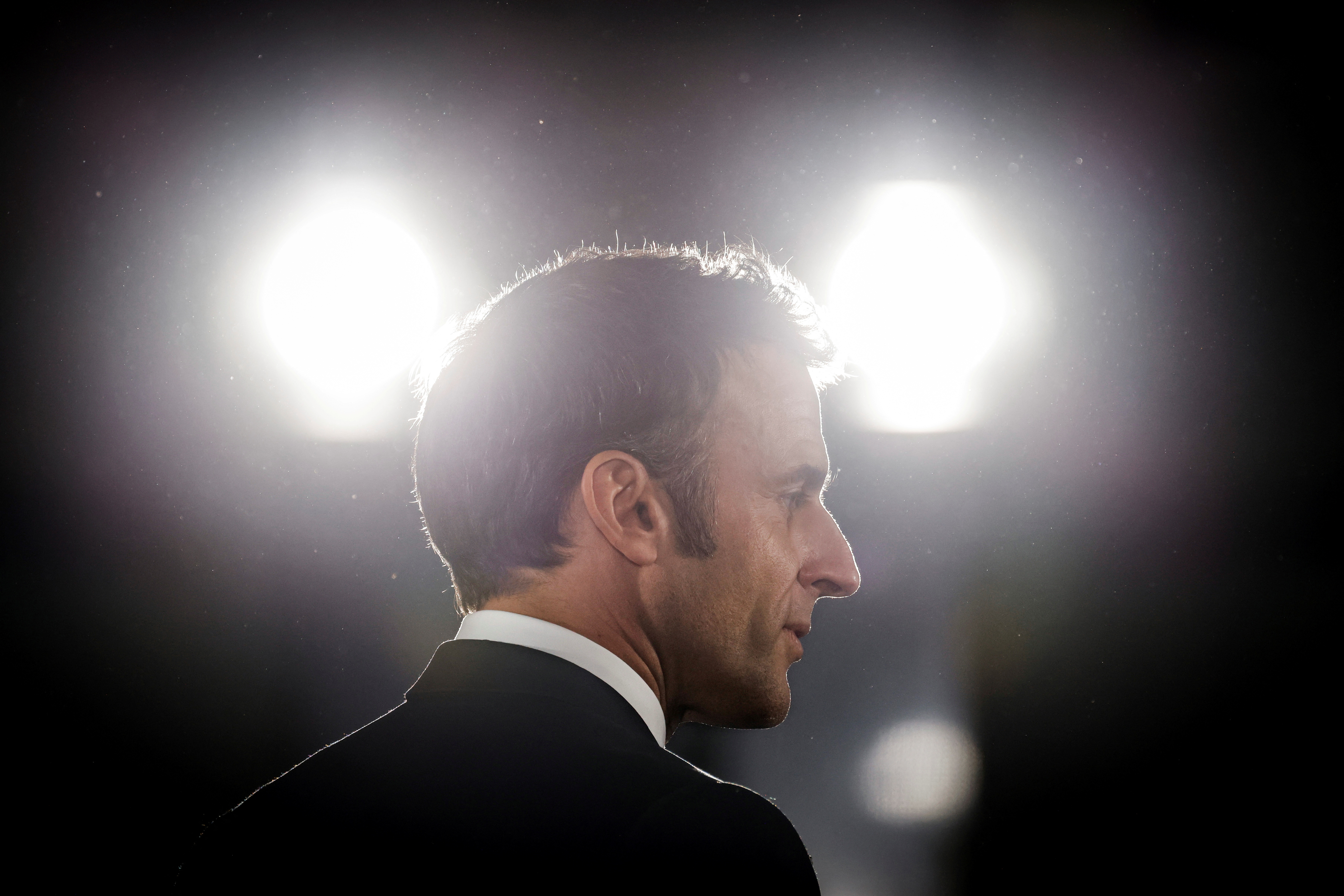 El gobierno de Emmanuel Macron analiza todos los atajos para lograr la reforma de pensiones