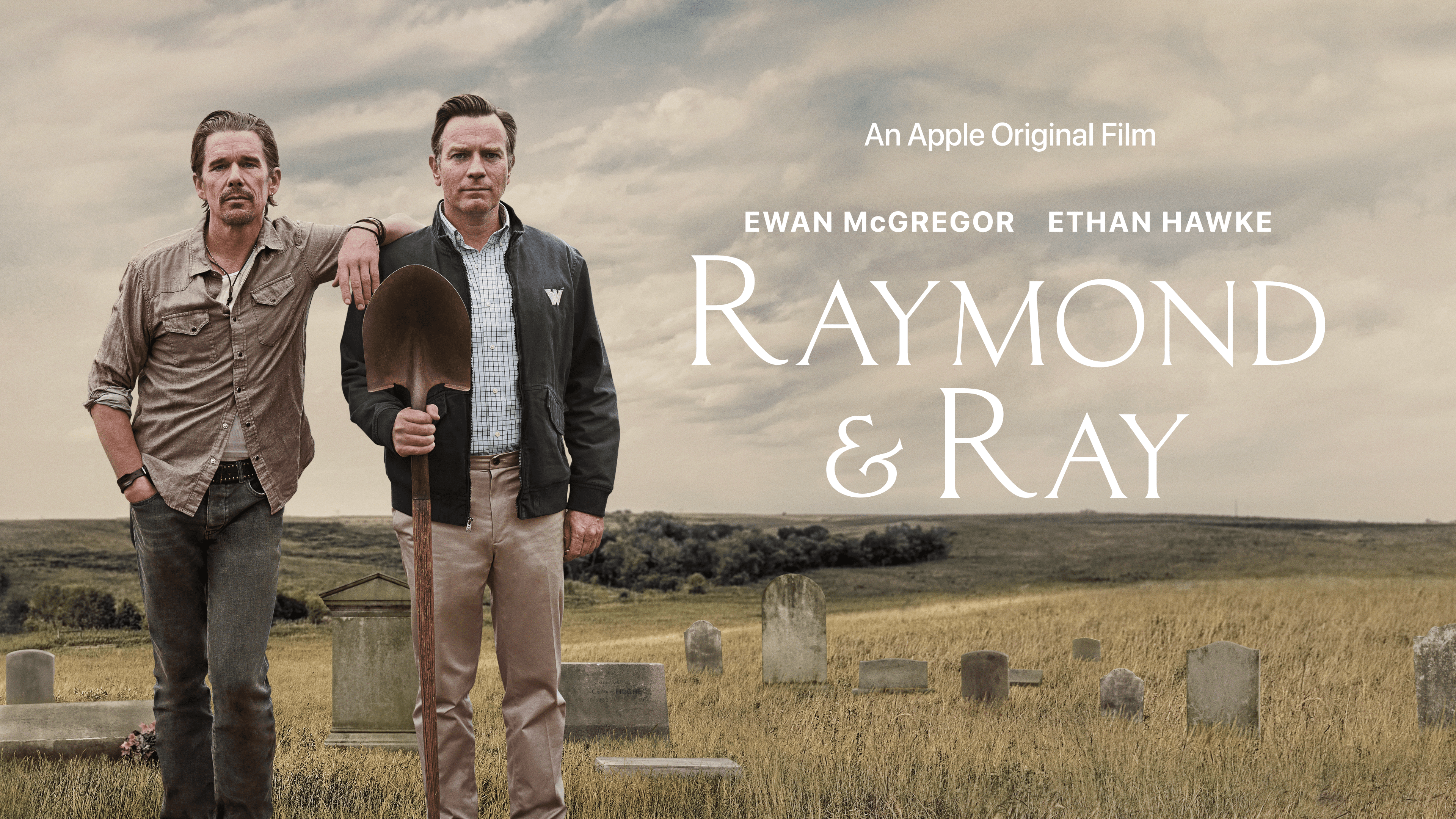 "Raimundo y Ray" cuenta la historia de dos medios hermanos con experiencias familiares especiales.  (AppleTV+)