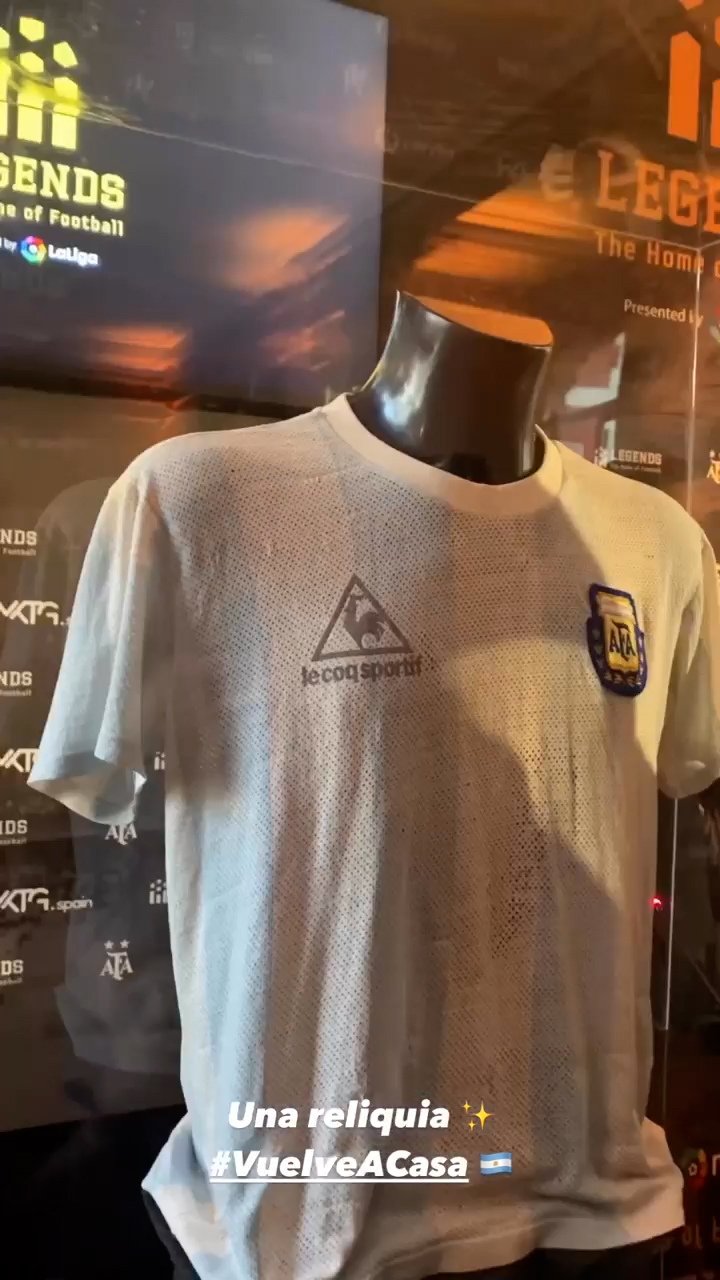 El frente de la casaca que usó Maradona