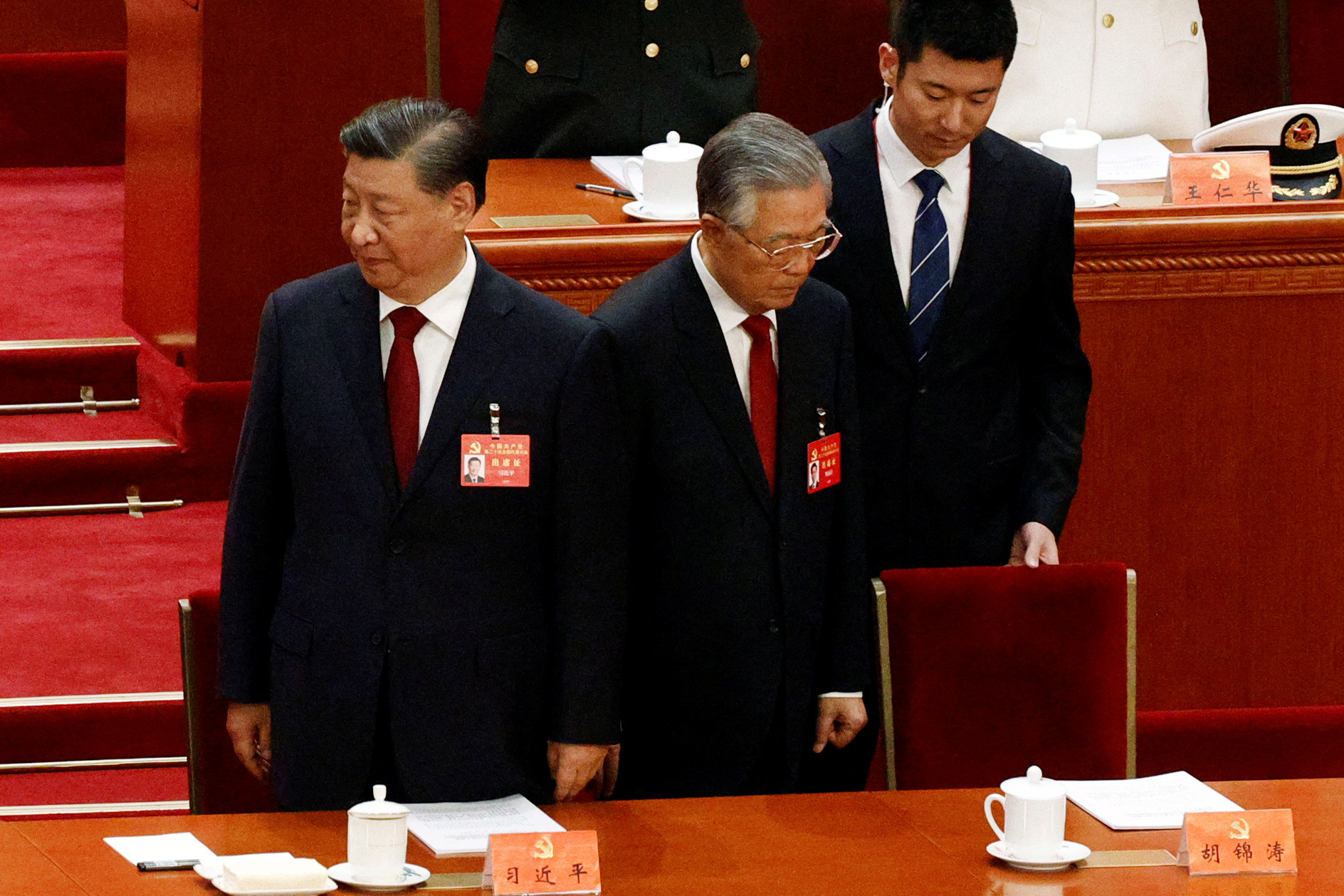 El jefe del régimen chino, Xi Jinping, y su antecesor, Hu Jintao