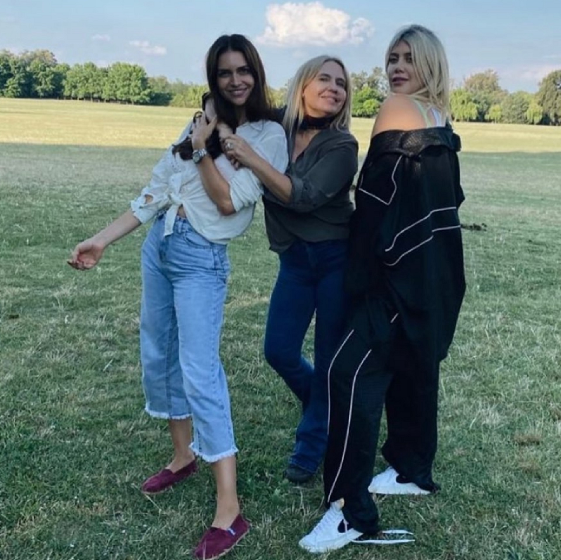 Nora Colosimo y sus dos hijas Wanda y Zaira