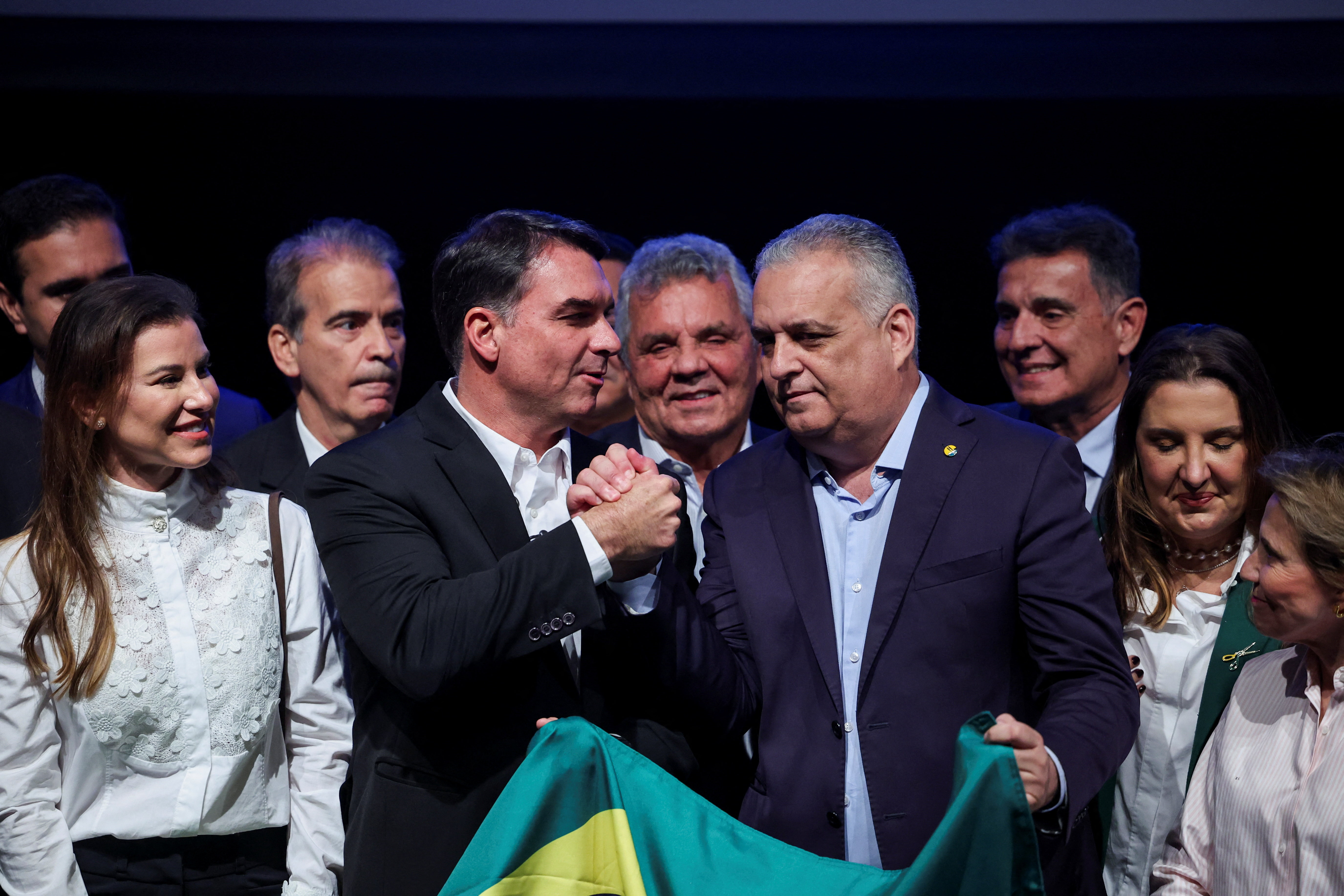Flavio Bolsonaro sorprendió con la elección de su candidato a vicepresidente tras la postulación frustrada de Tereza Cristina