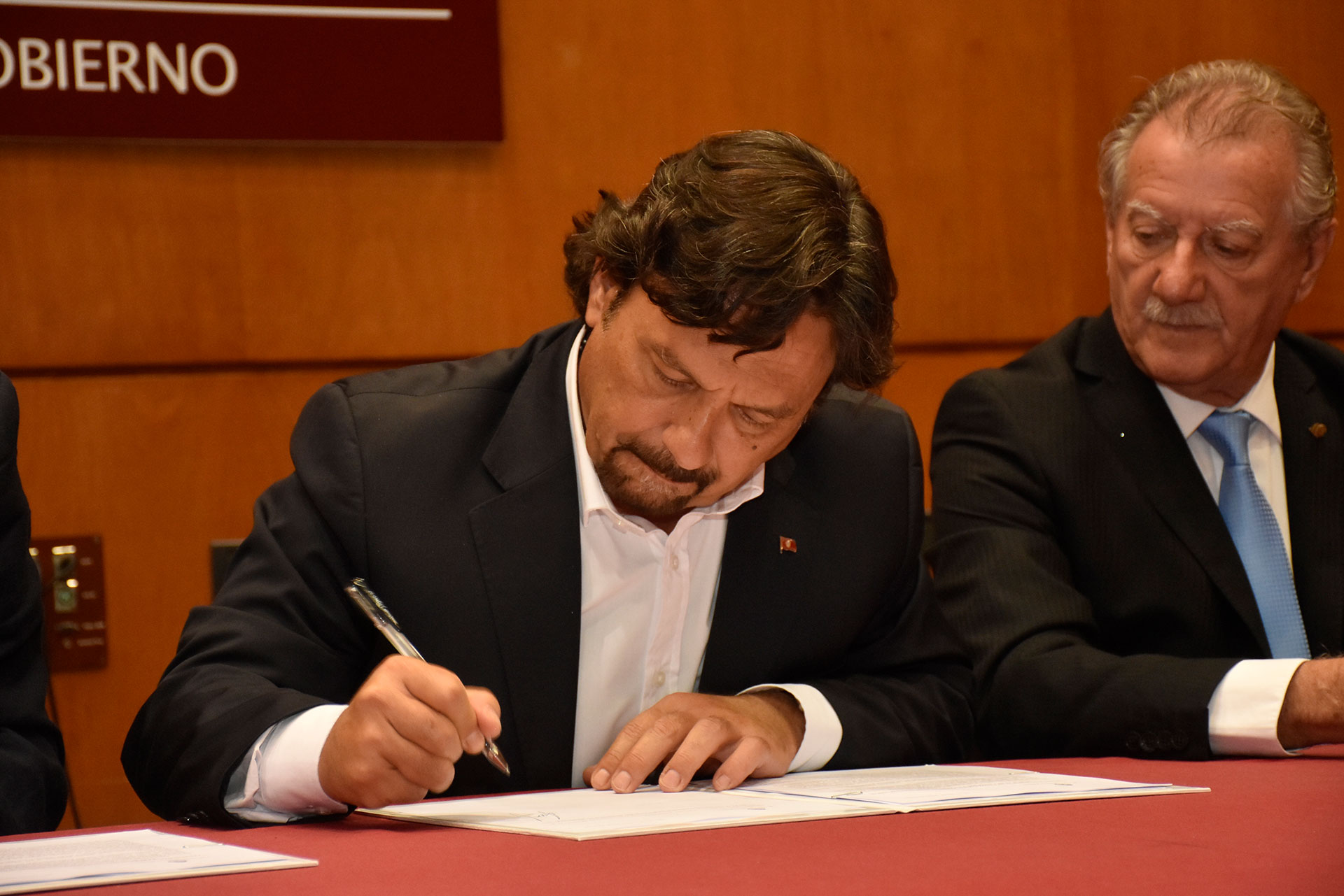 Sáenz firmó el decreto que adelanta los comicios legislativos provincias al 4 de julio 