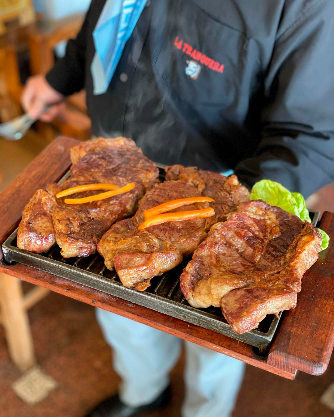 "Estamos hace 33 años ofreciéndole carne de primer nivel a los turistas y a los marplatenses", dijo uno de sus dueños